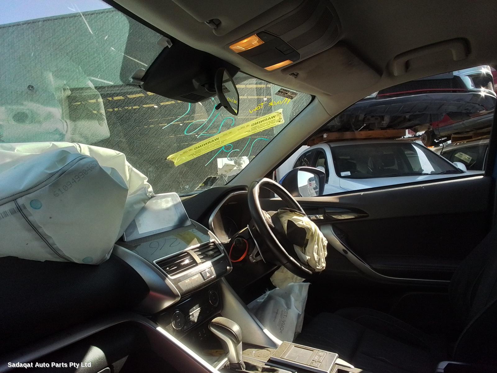 Mitsubishi Eclipse Cross Left Indicator/fog/side