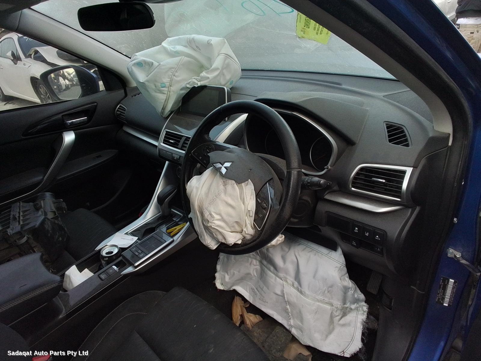 Mitsubishi Eclipse Cross Left Indicator/fog/side