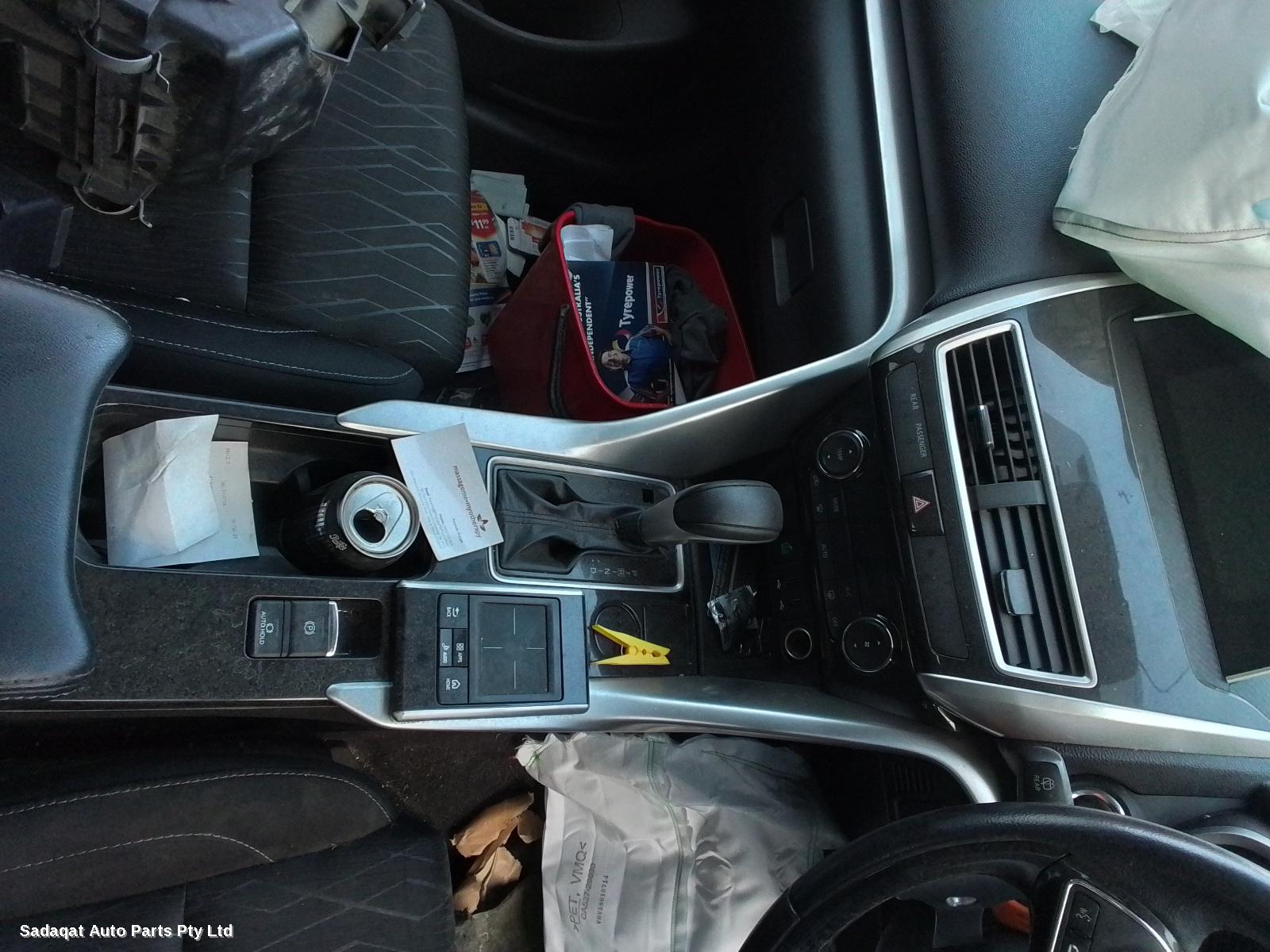 Mitsubishi Eclipse Cross Left Indicator/fog/side