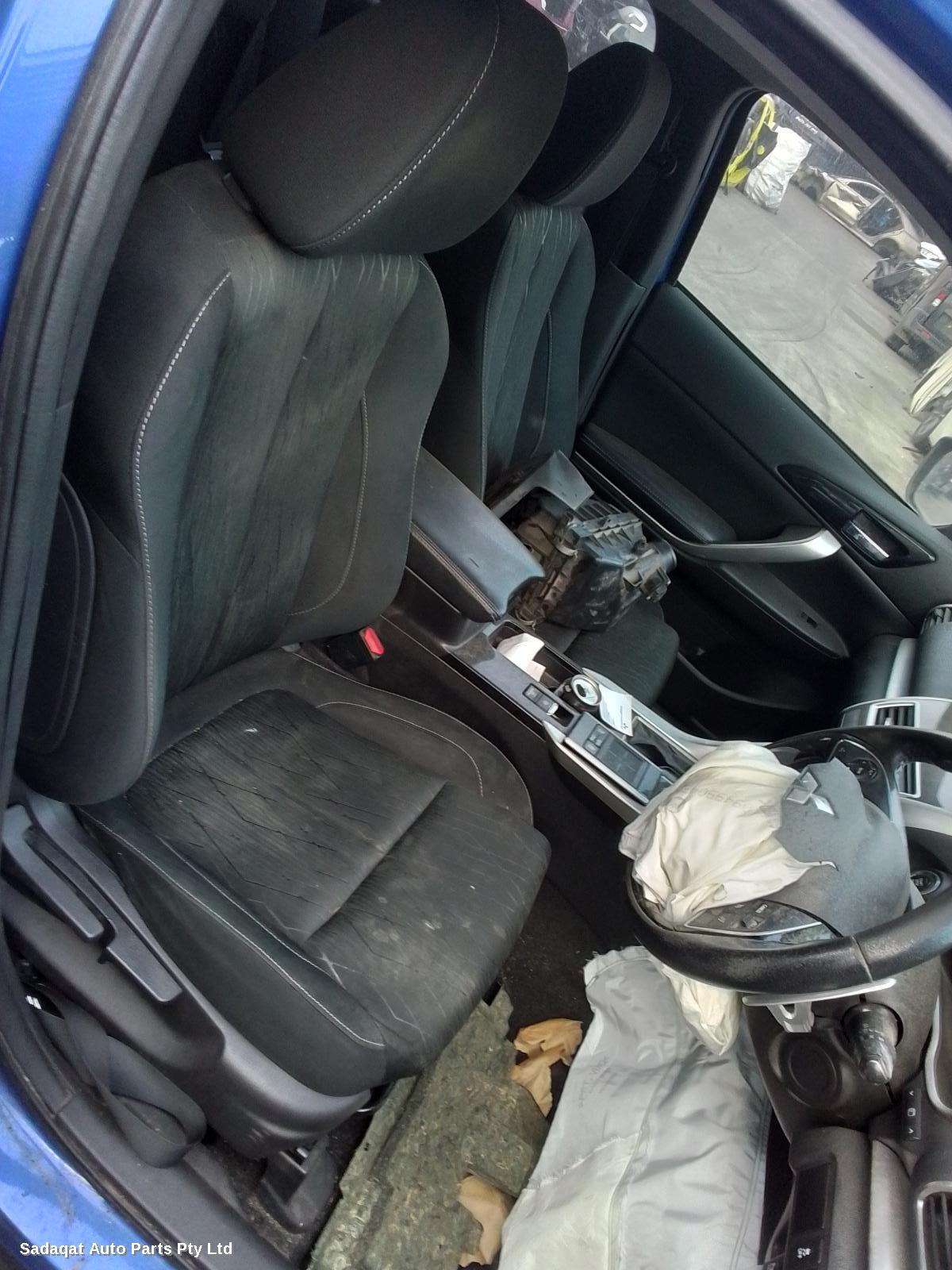 Mitsubishi Eclipse Cross Left Indicator/fog/side