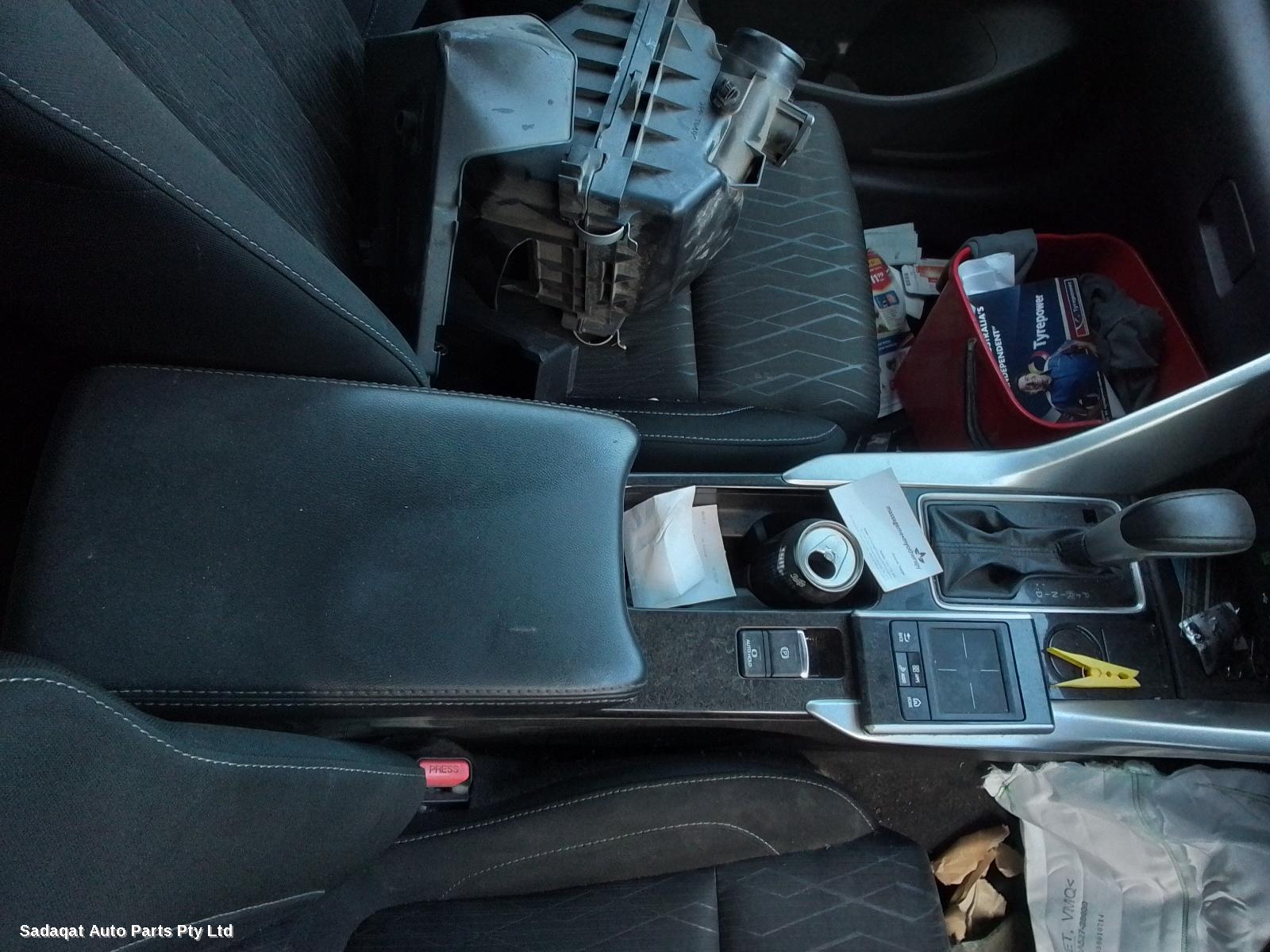 Mitsubishi Eclipse Cross Left Indicator/fog/side