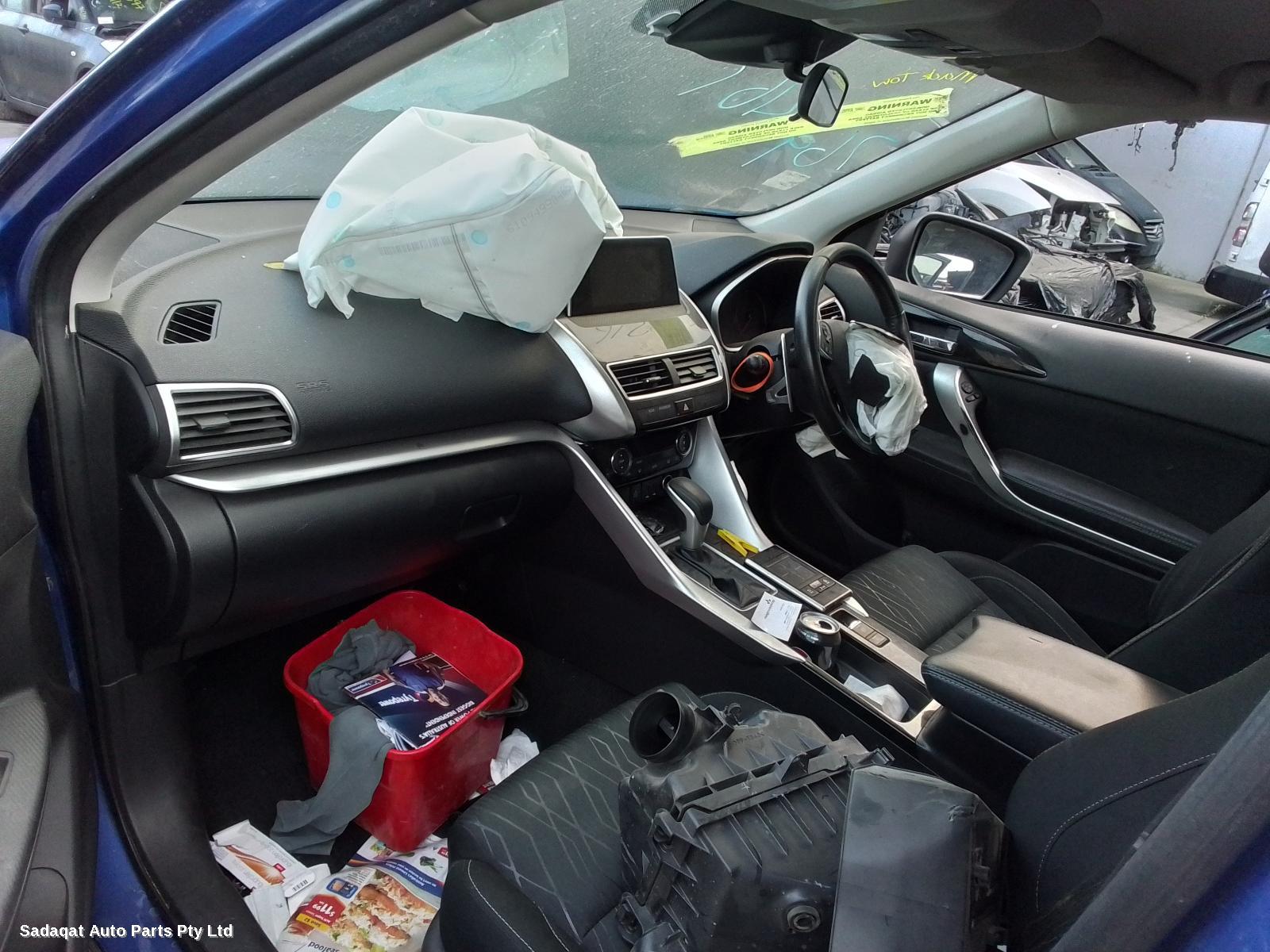 Mitsubishi Eclipse Cross Left Indicator/fog/side