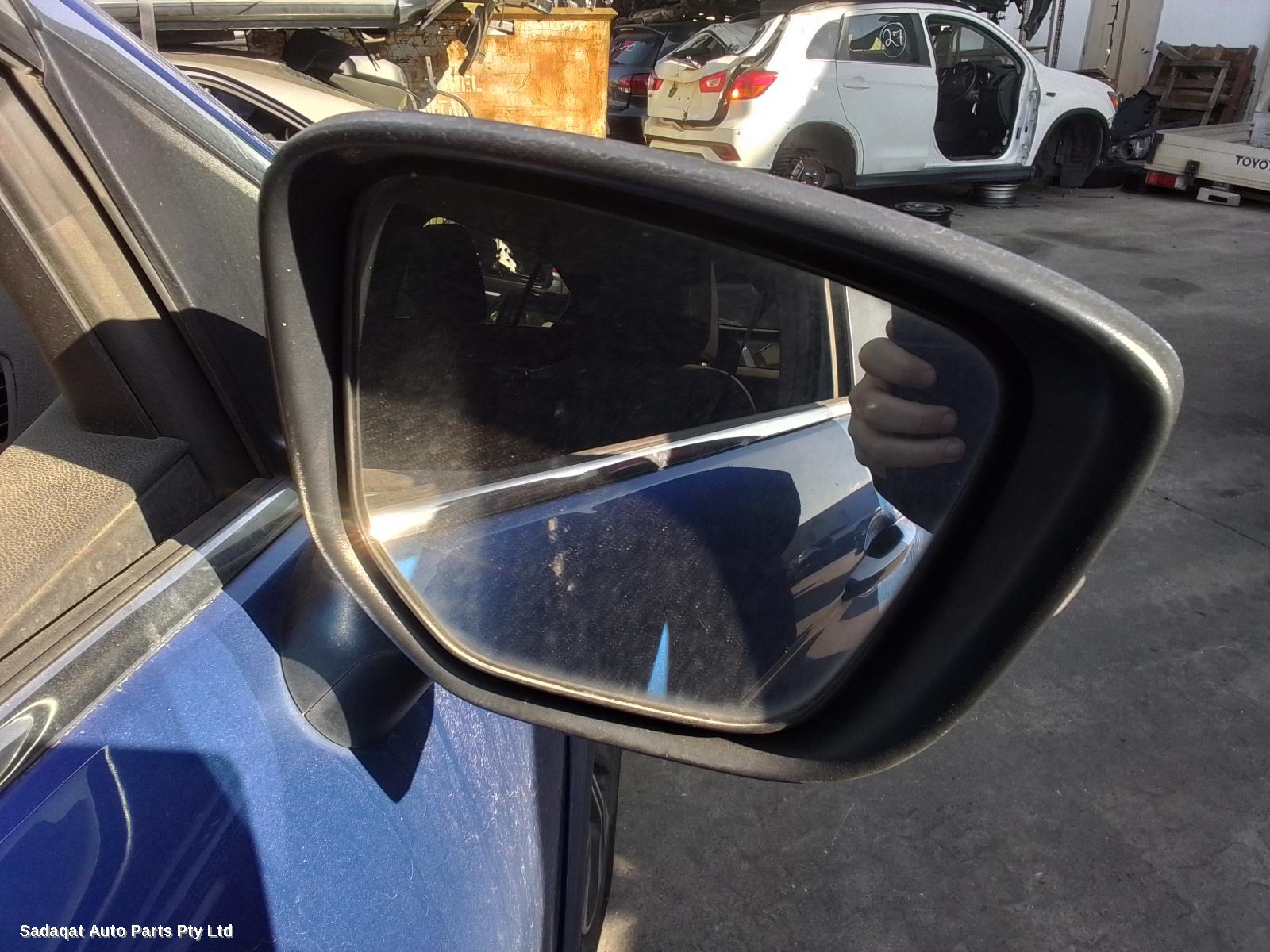 Mitsubishi Eclipse Cross Left Indicator/fog/side