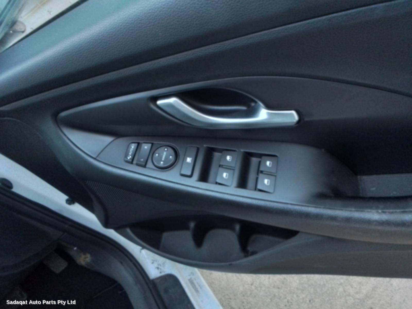 Hyundai I30 Right Front Door