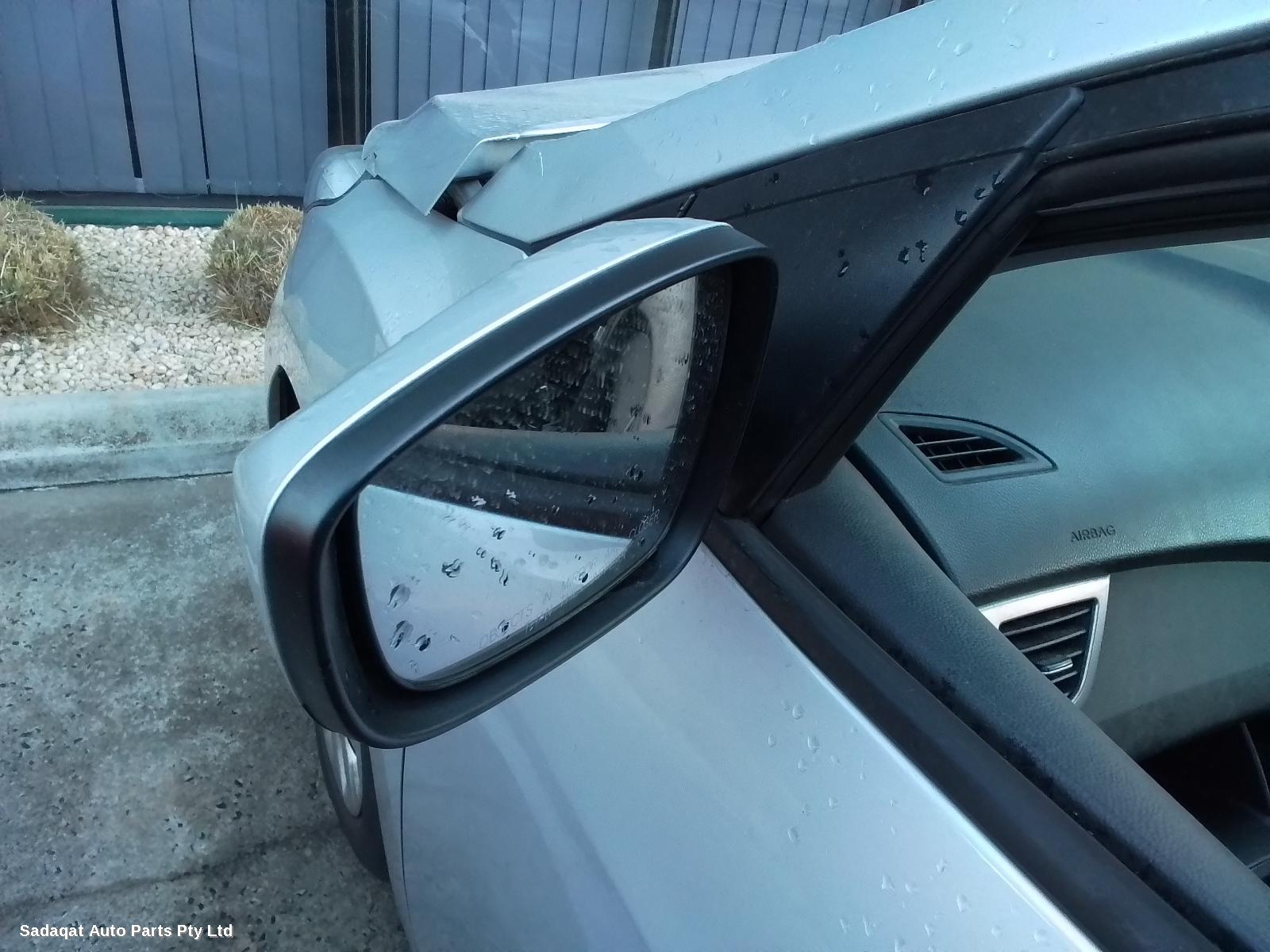 Hyundai I30 Left Door Mirror