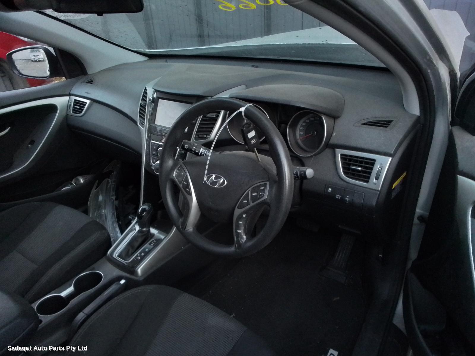 Hyundai I30 Left Door Mirror