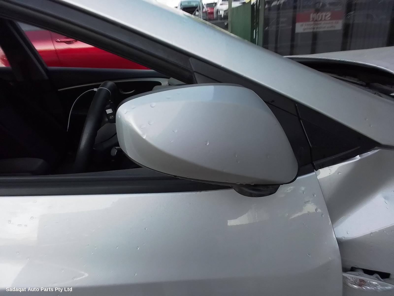 Hyundai I30 Left Door Mirror