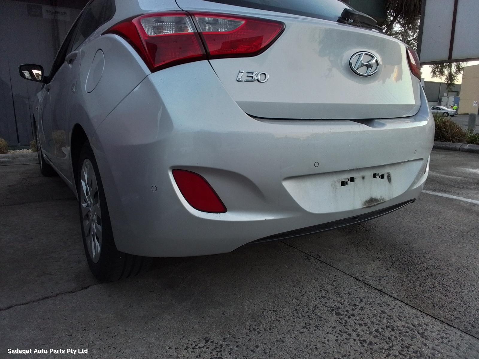 Hyundai I30 Left Door Mirror