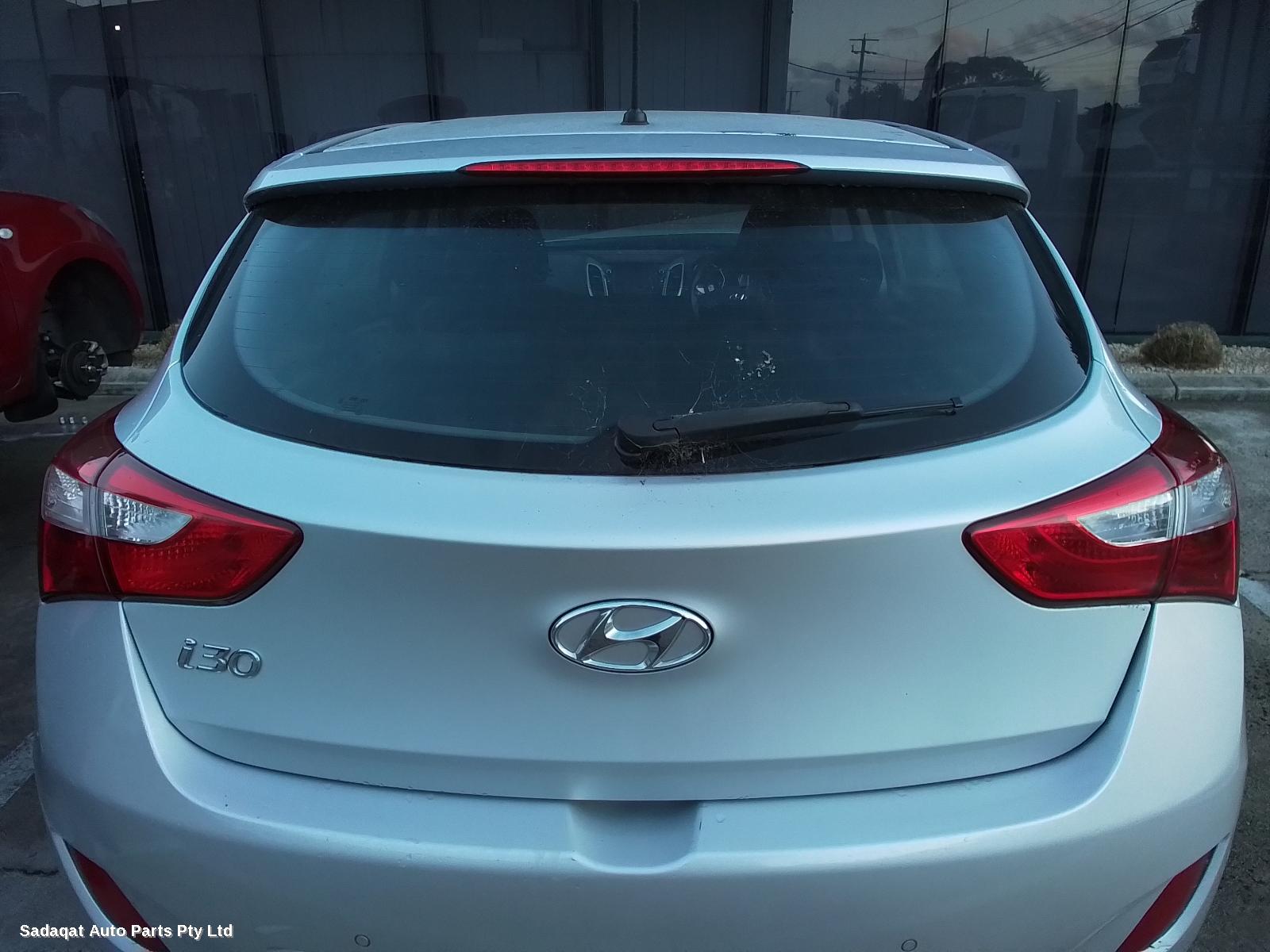 Hyundai I30 Left Door Mirror