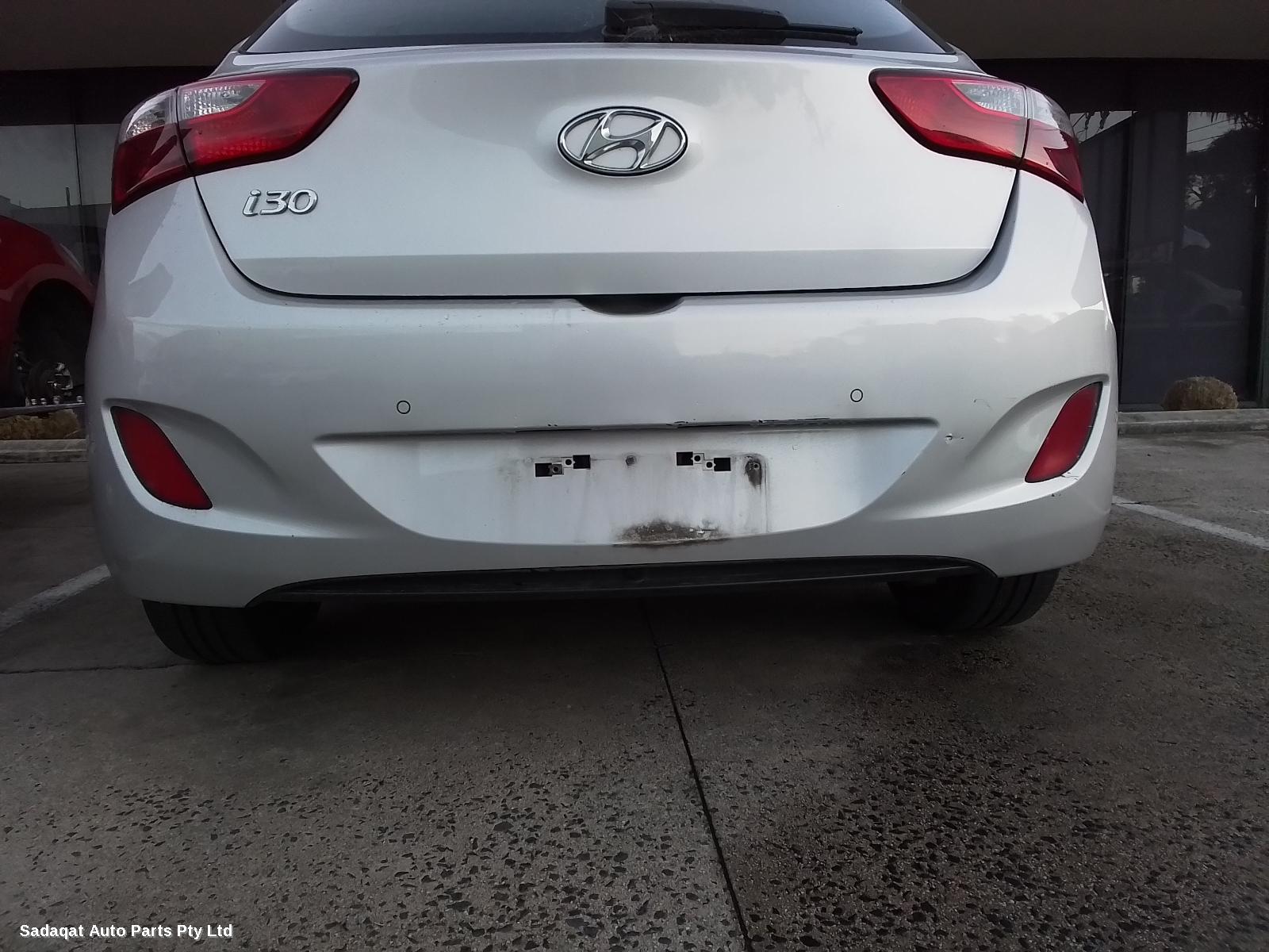 Hyundai I30 Left Door Mirror