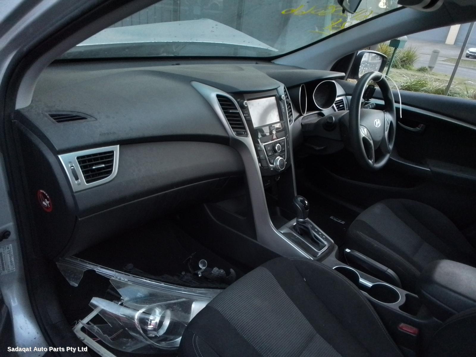 Hyundai I30 Left Door Mirror