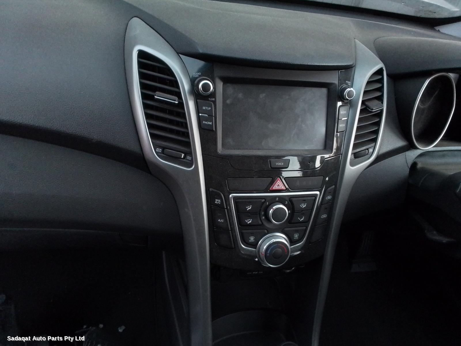 Hyundai I30 Left Door Mirror