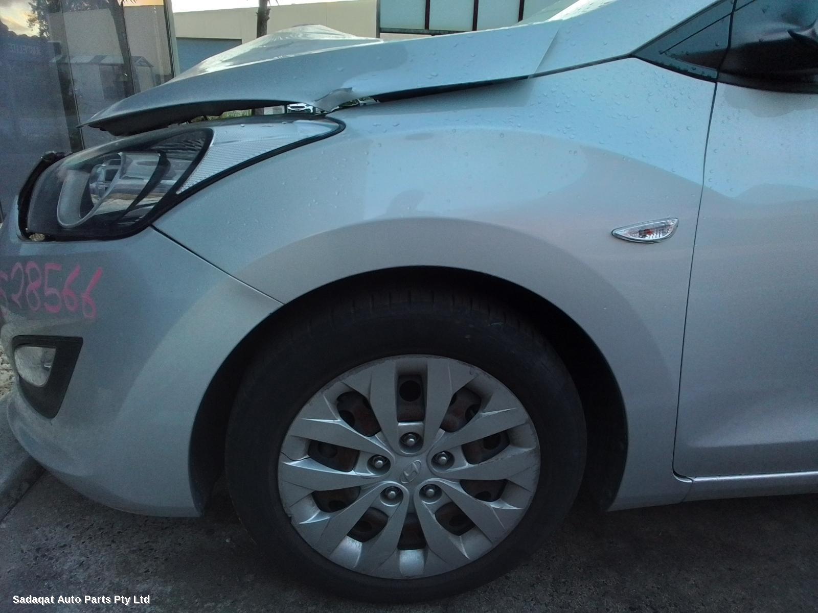Hyundai I30 Left Door Mirror