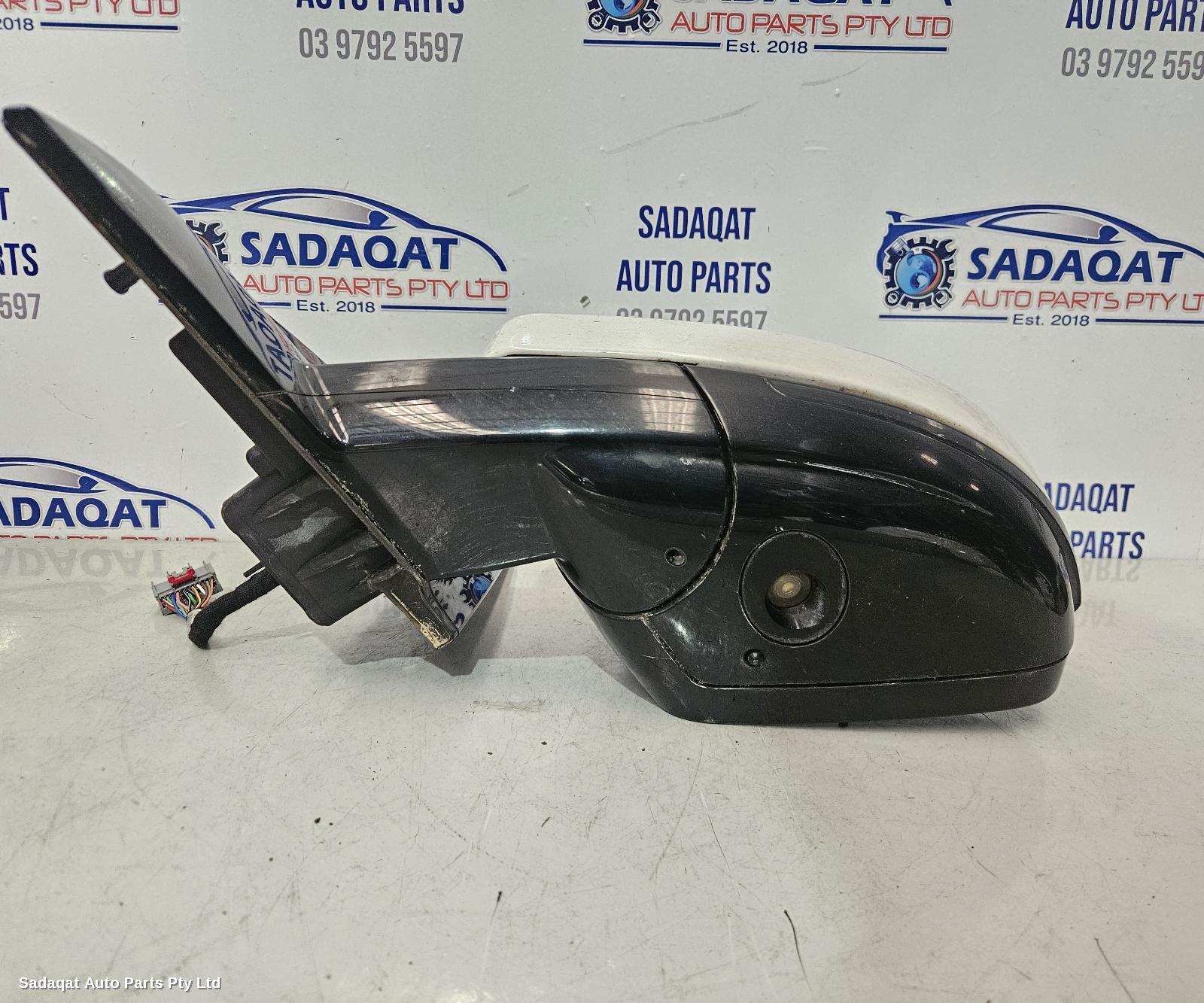 Land Rover Discovery Sport Left Door Mirror