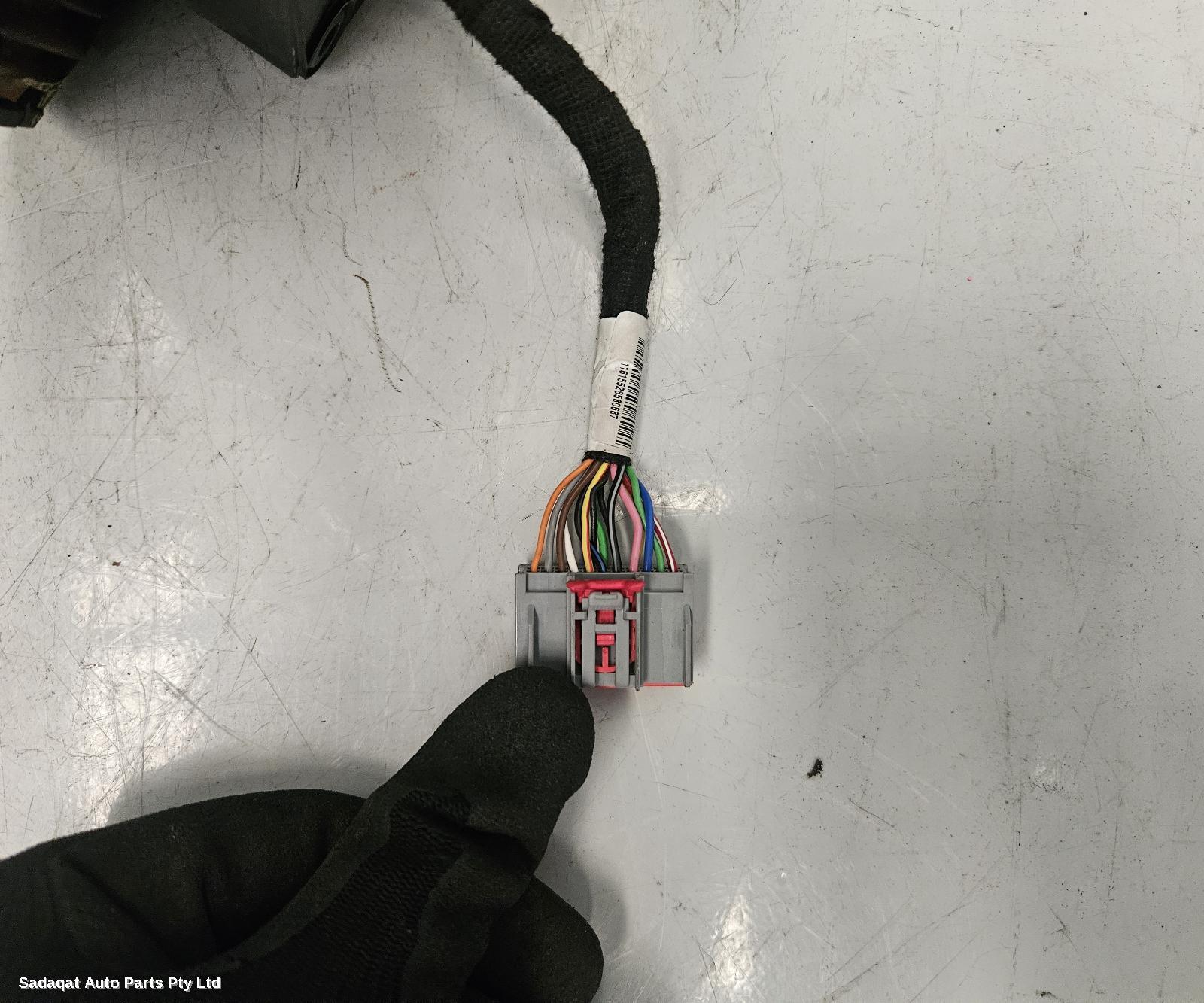 Land Rover Discovery Sport Left Door Mirror