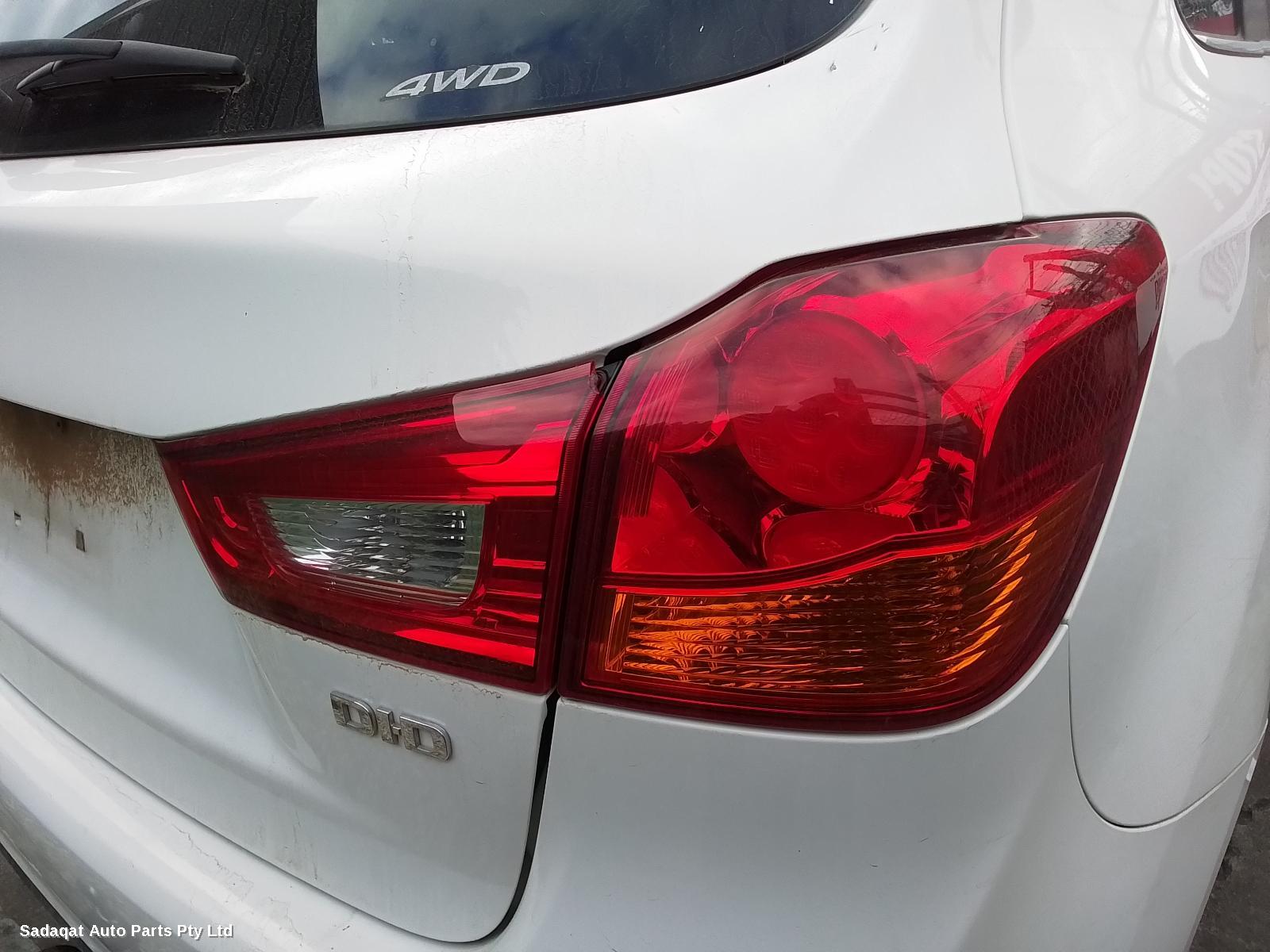 Mitsubishi Asx Left Guard