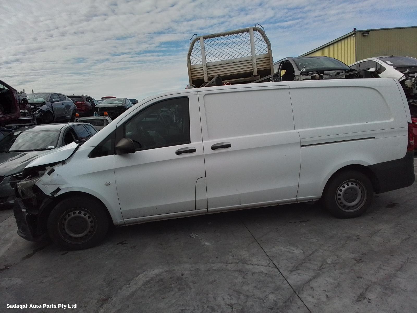 Mercedes Vito Left Taillight