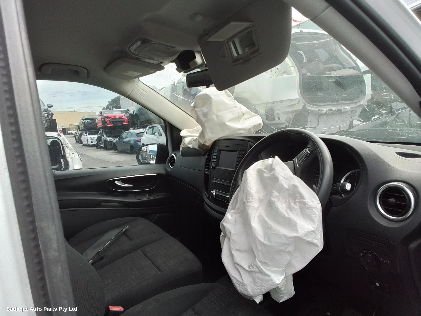 Mercedes Vito Left Taillight