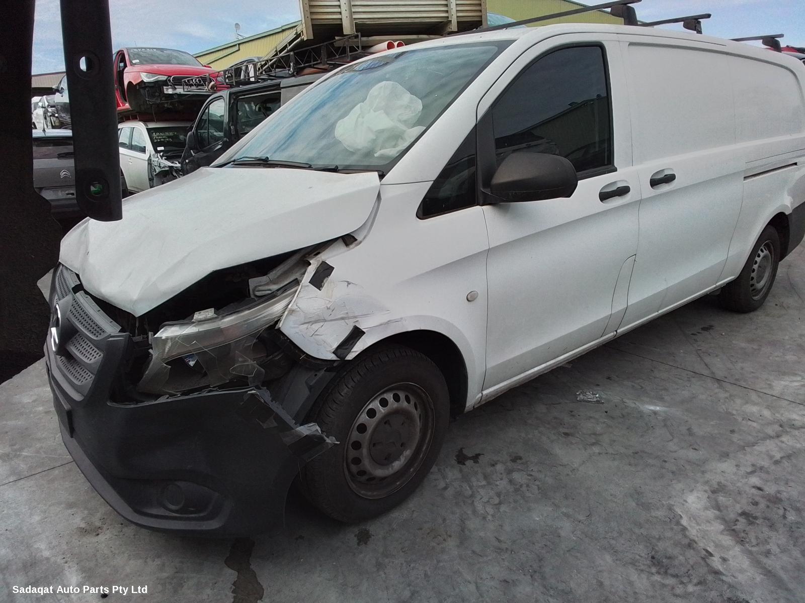 Mercedes Vito Left Taillight