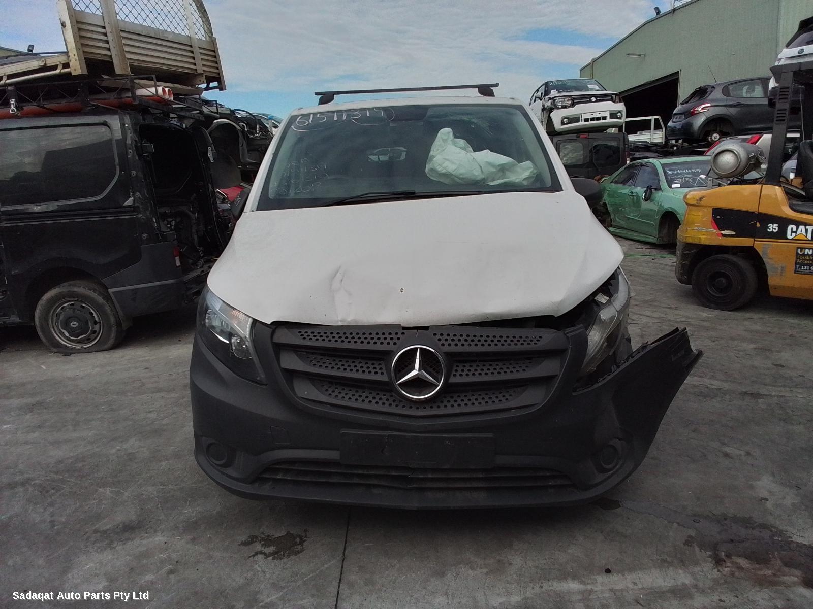 Mercedes Vito Left Taillight