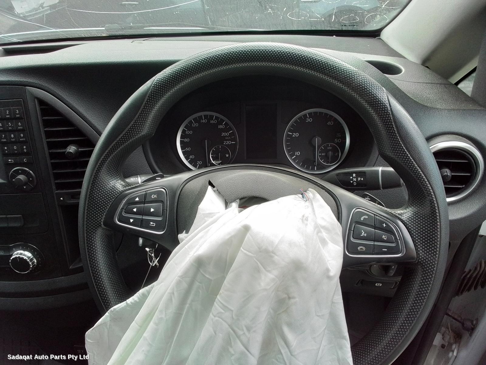 Mercedes Vito Left Taillight