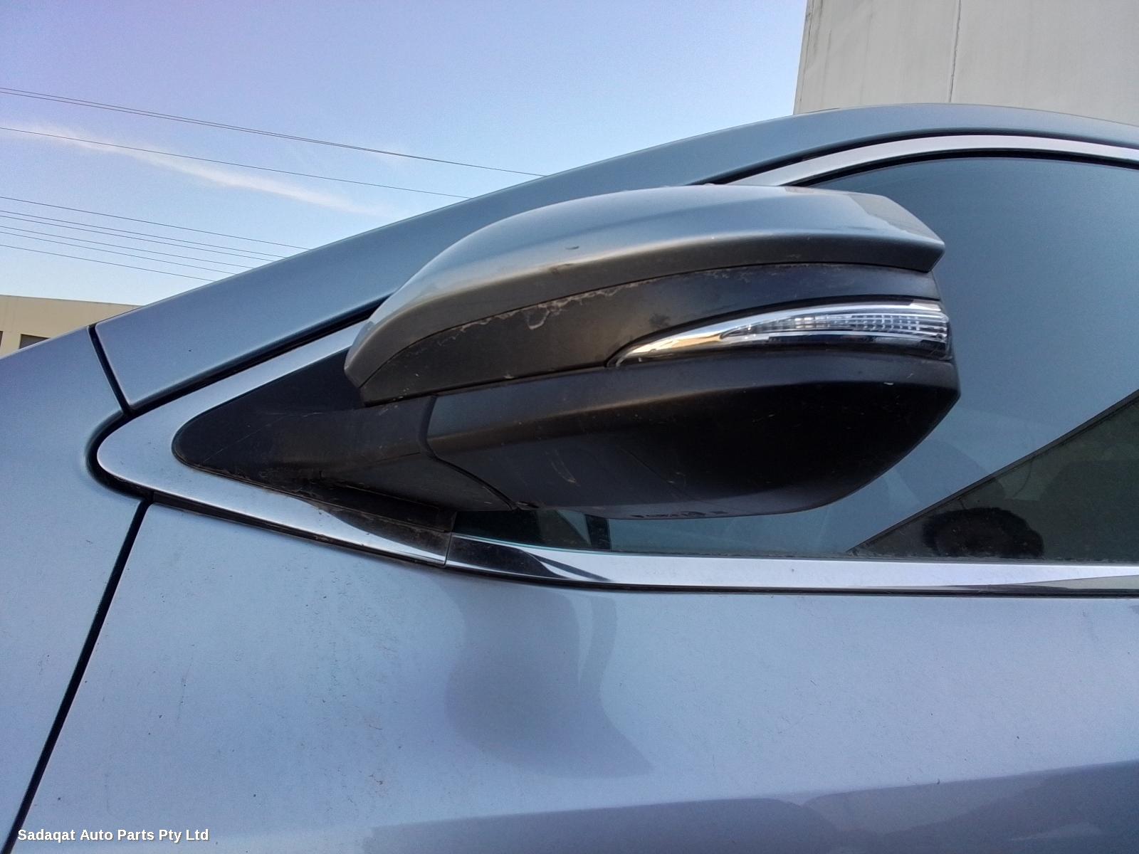 Toyota Kluger Left Door Mirror