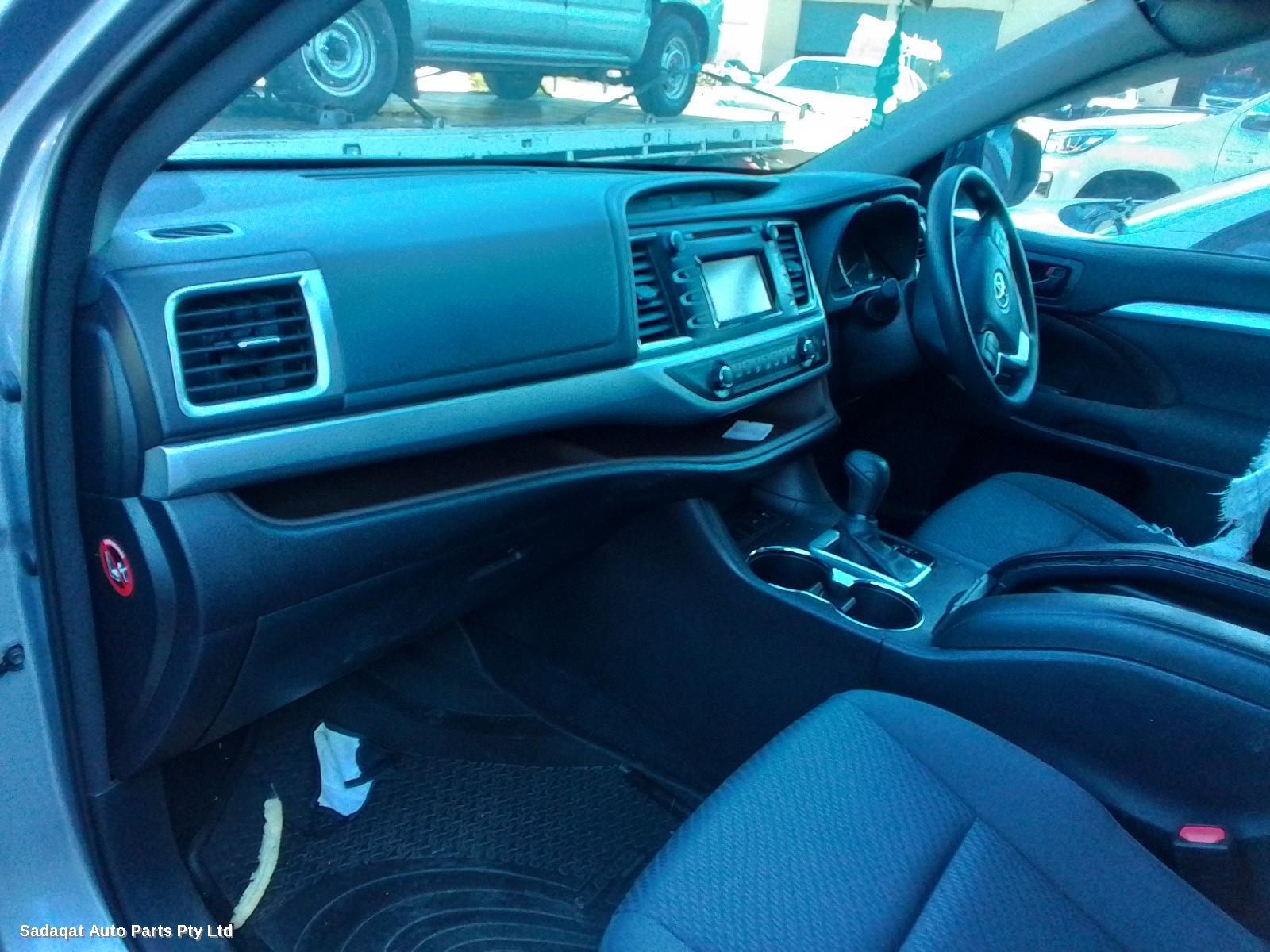 Toyota Kluger Left Door Mirror