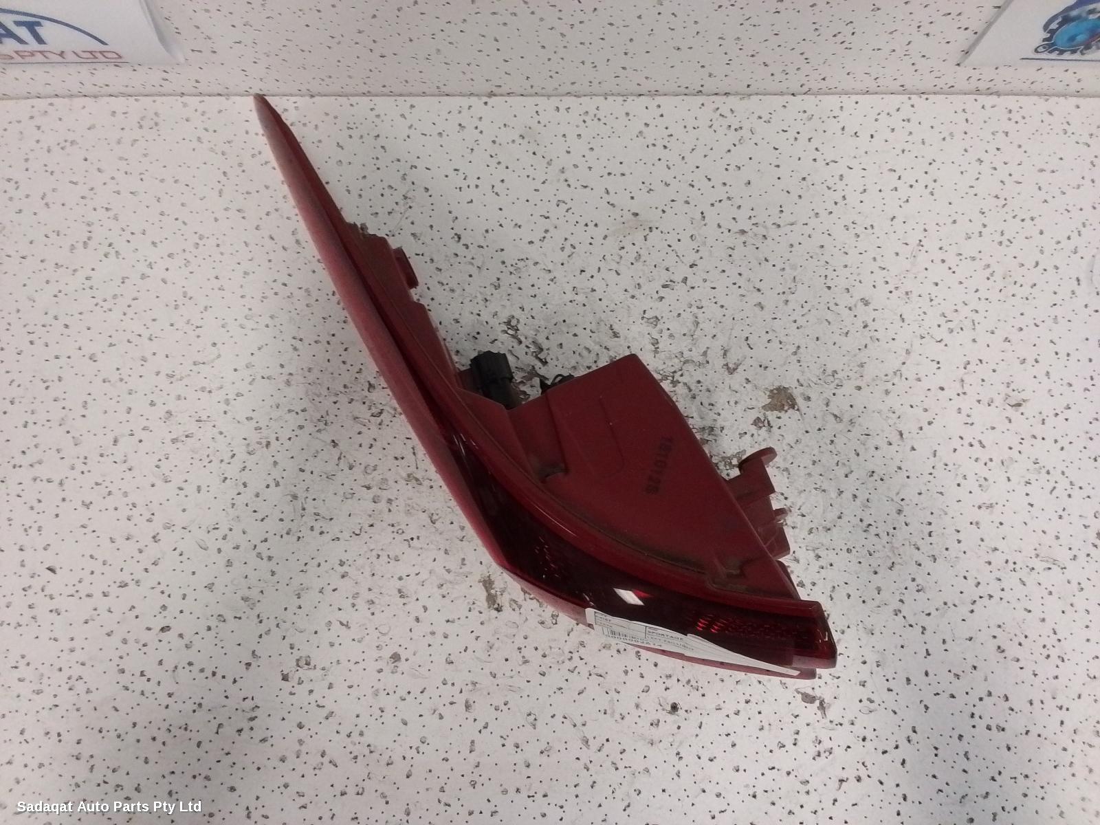 Kia Sportage Left Taillight