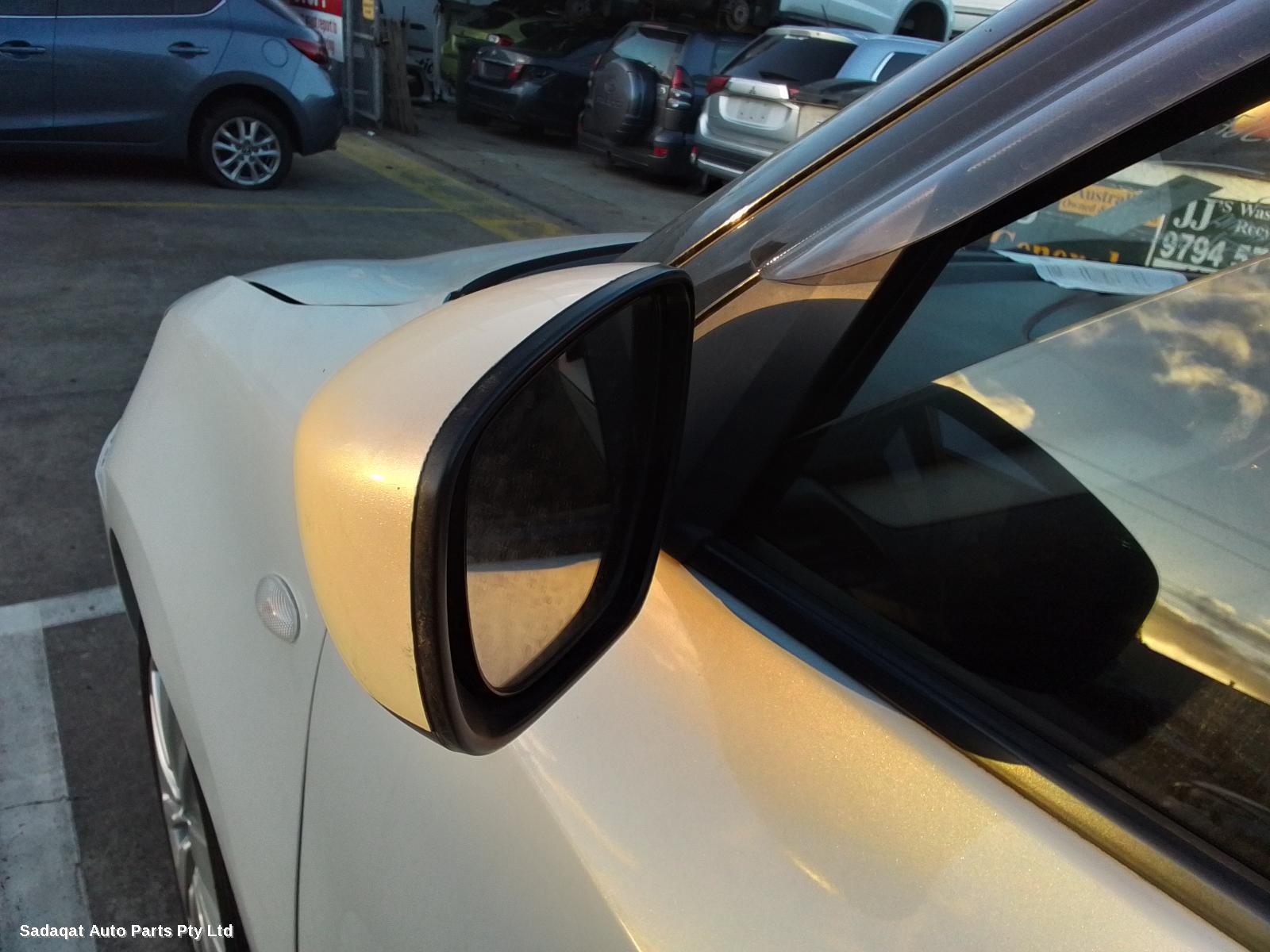 Suzuki Swift Bonnet Lock/support