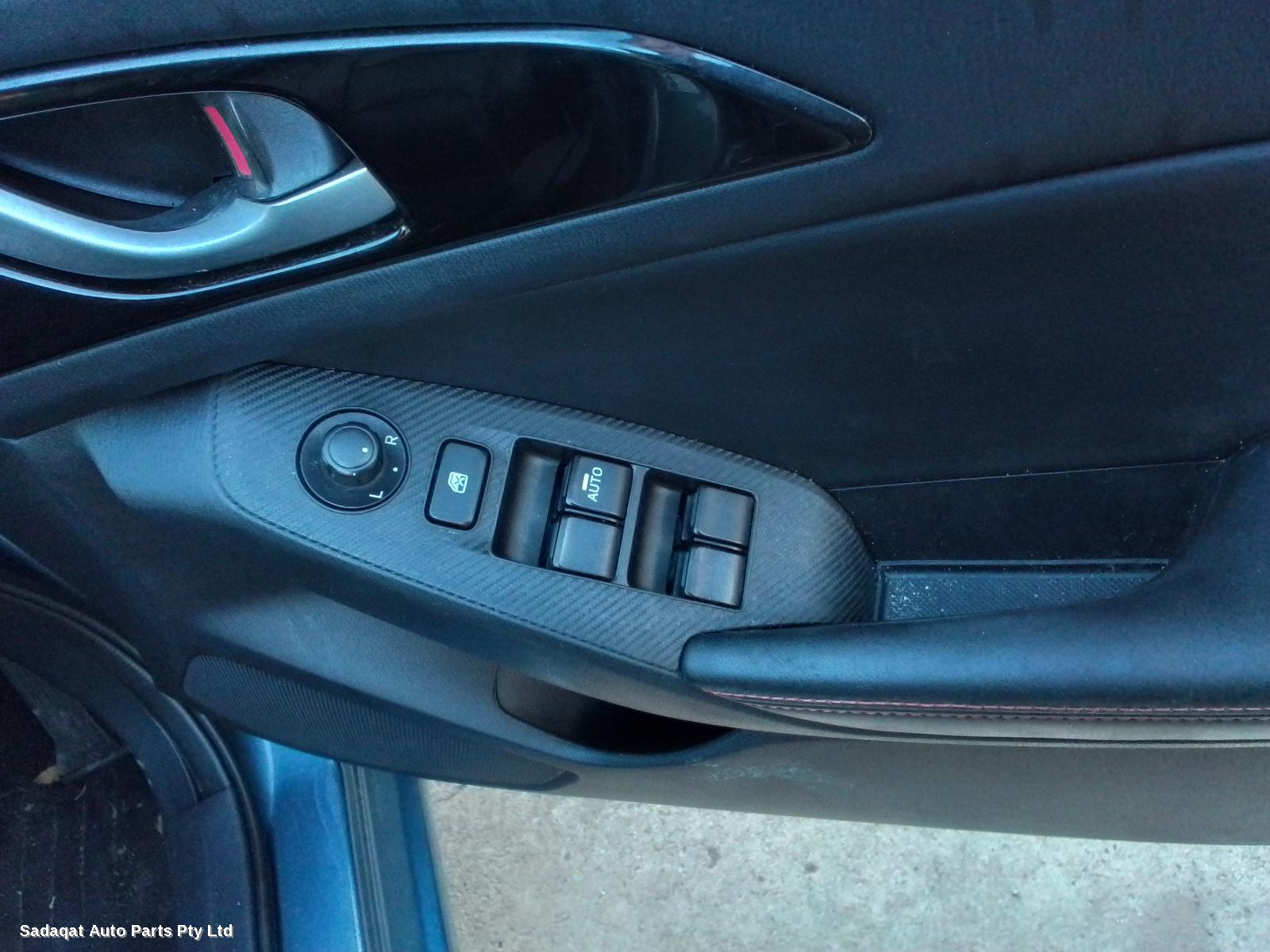 Mazda 3 Right Door Mirror
