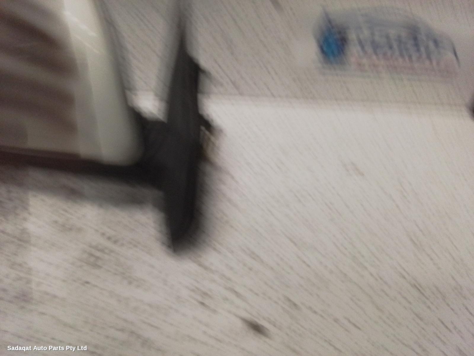 Mitsubishi Lancer Right Door Mirror