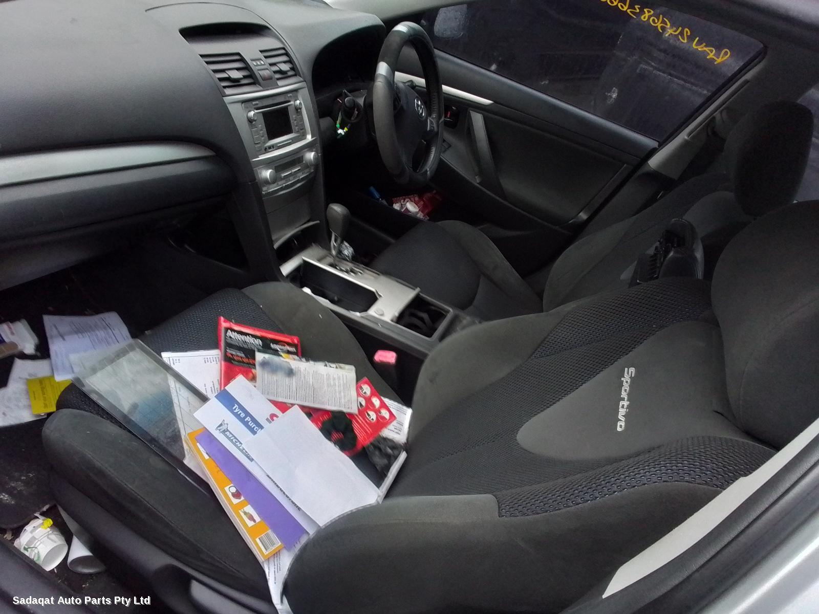 Toyota Aurion Washer Bottle