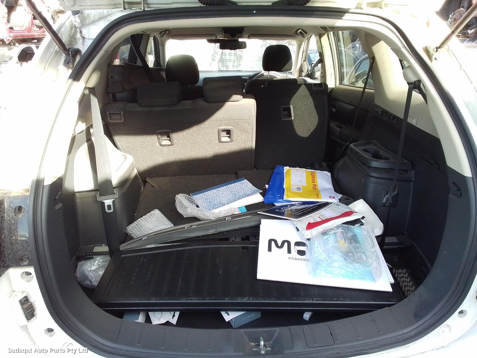 Mitsubishi Outlander Right Door Mirror