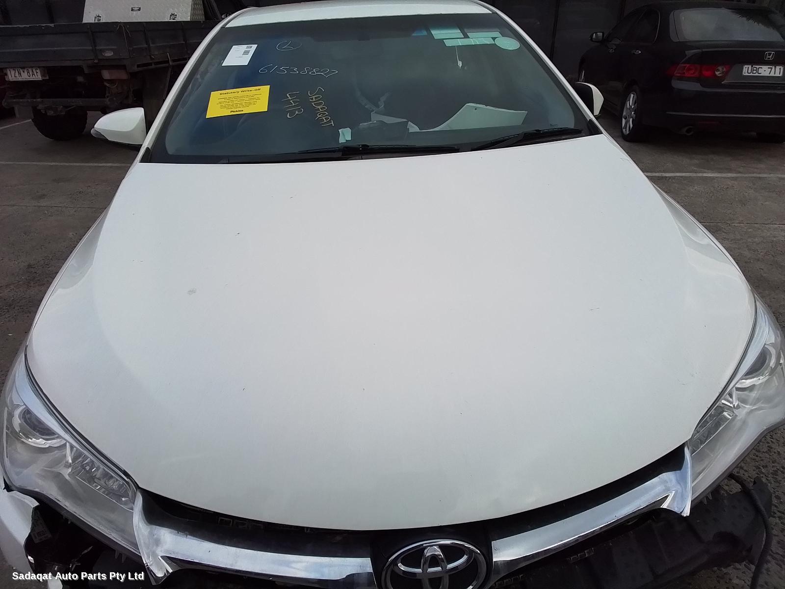 Toyota Camry Left Indicator/fog/side