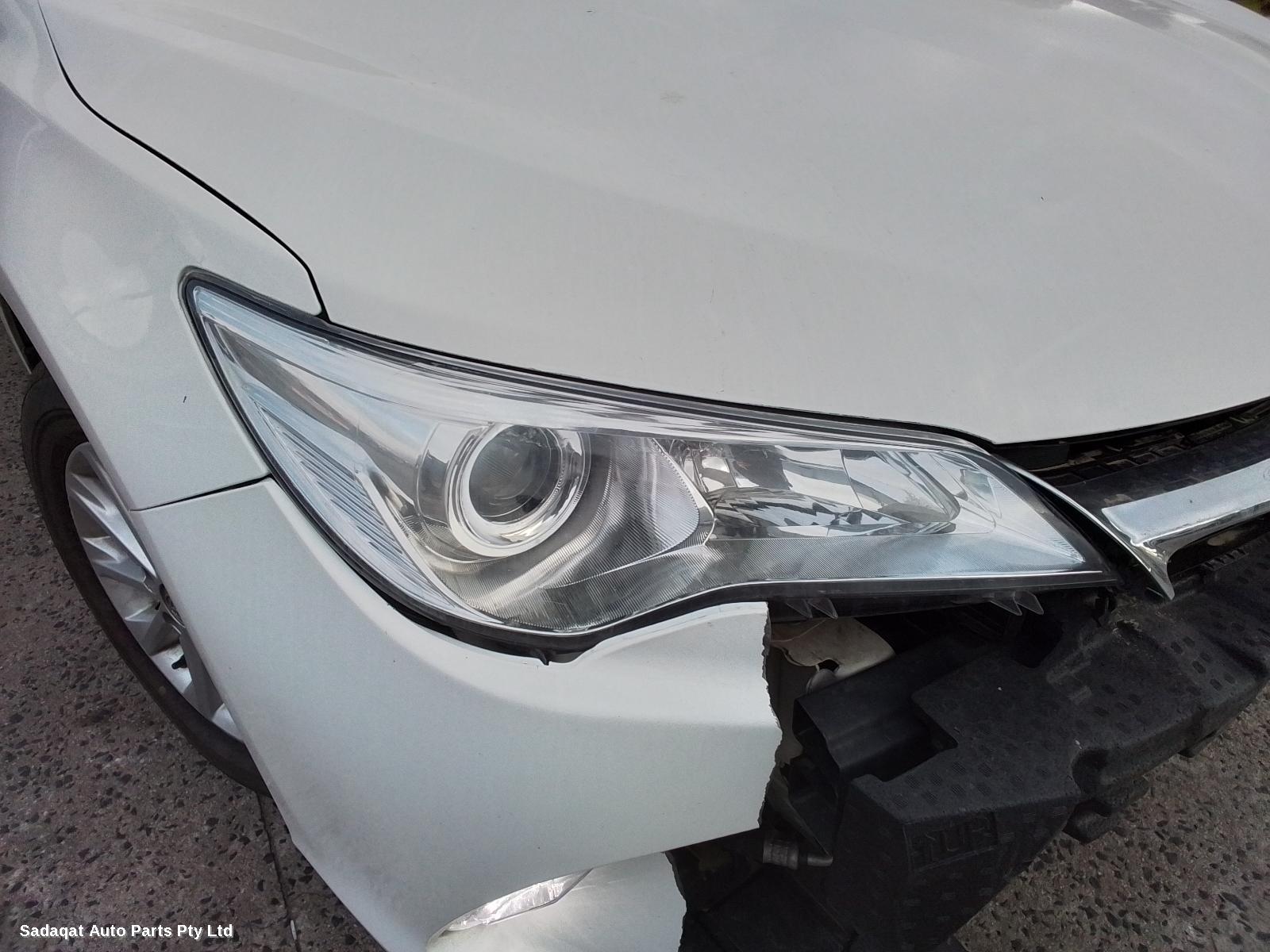 Toyota Camry Left Indicator/fog/side