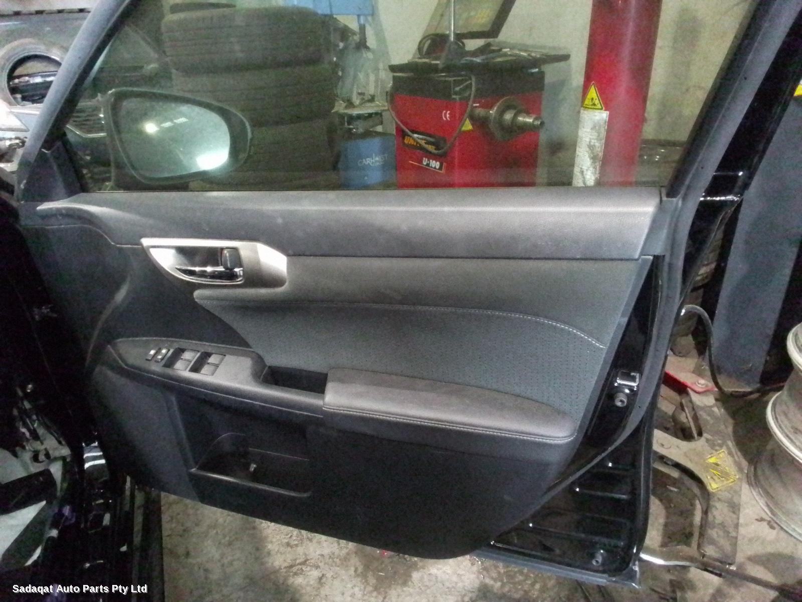 Lexus Ct200h Washer Bottle