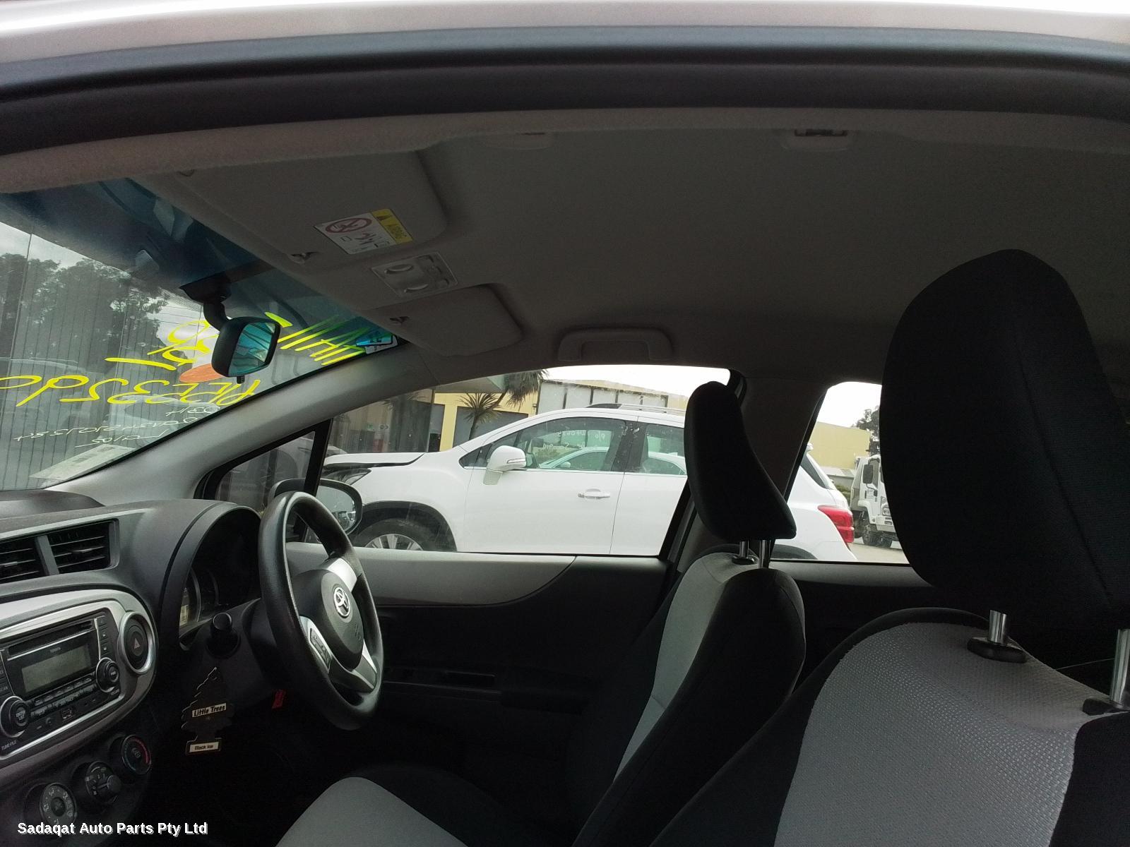 Toyota Yaris Right Door Mirror