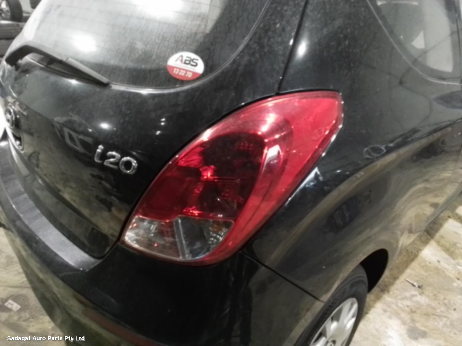 Hyundai I20 Bonnet Hinge/strut