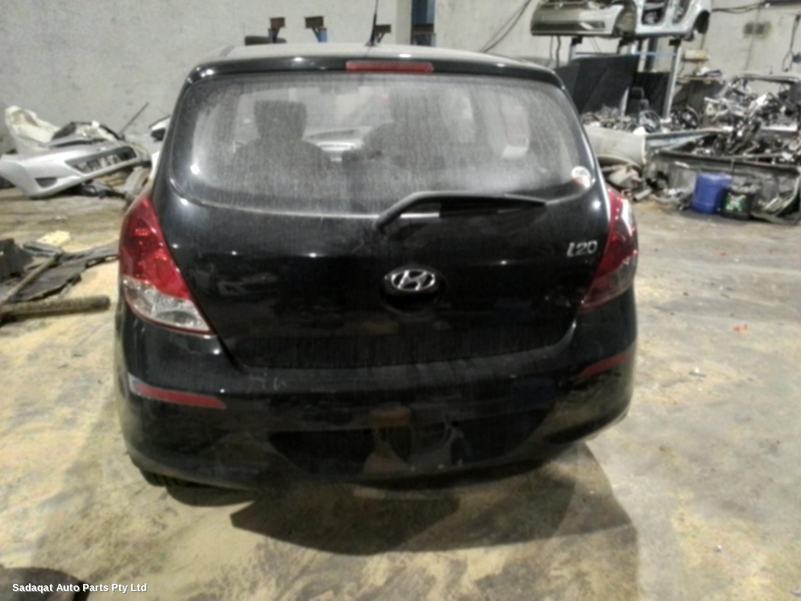 Hyundai I20 Bonnet Hinge/strut