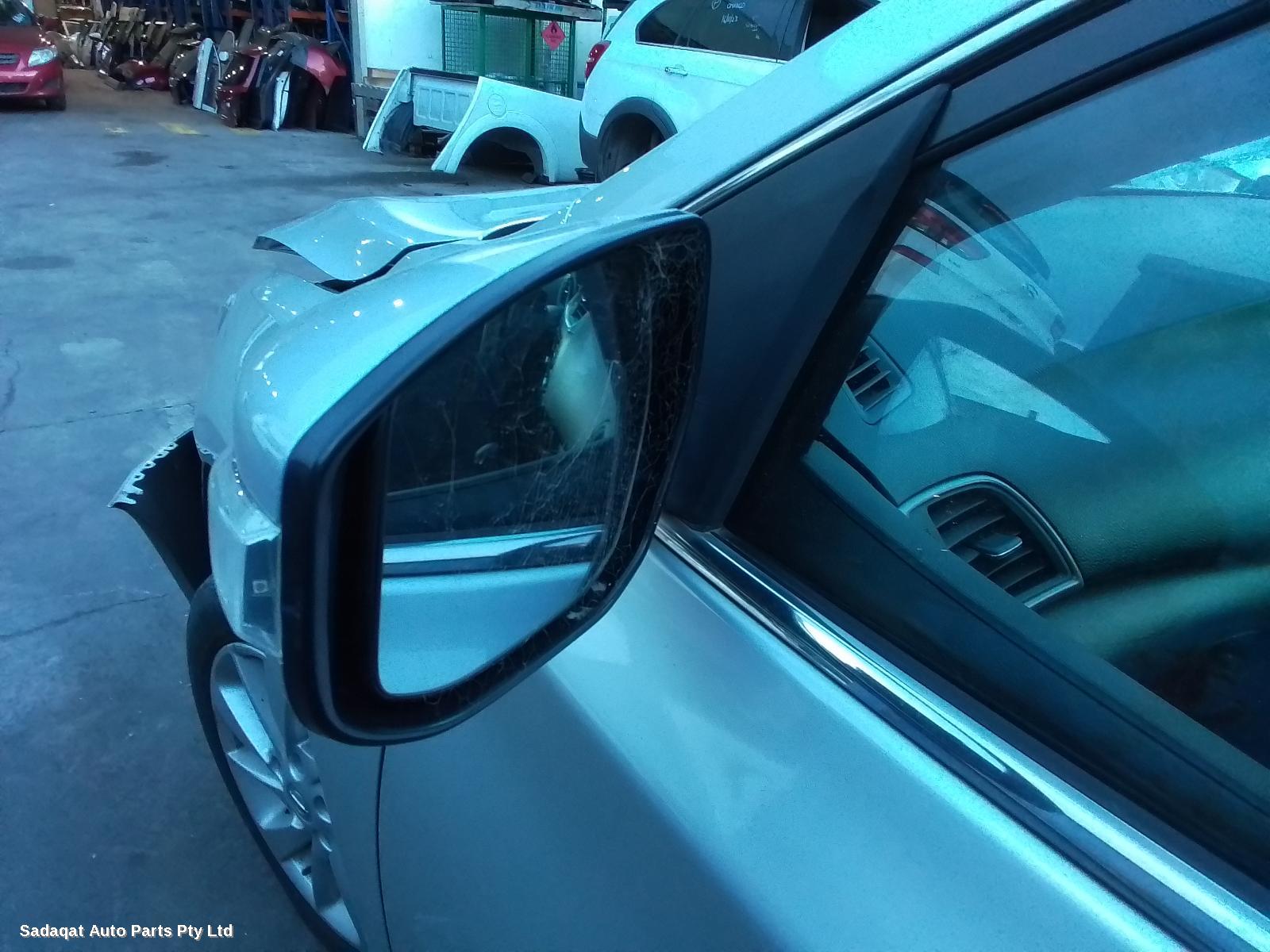 Nissan Pulsar Radiator Support