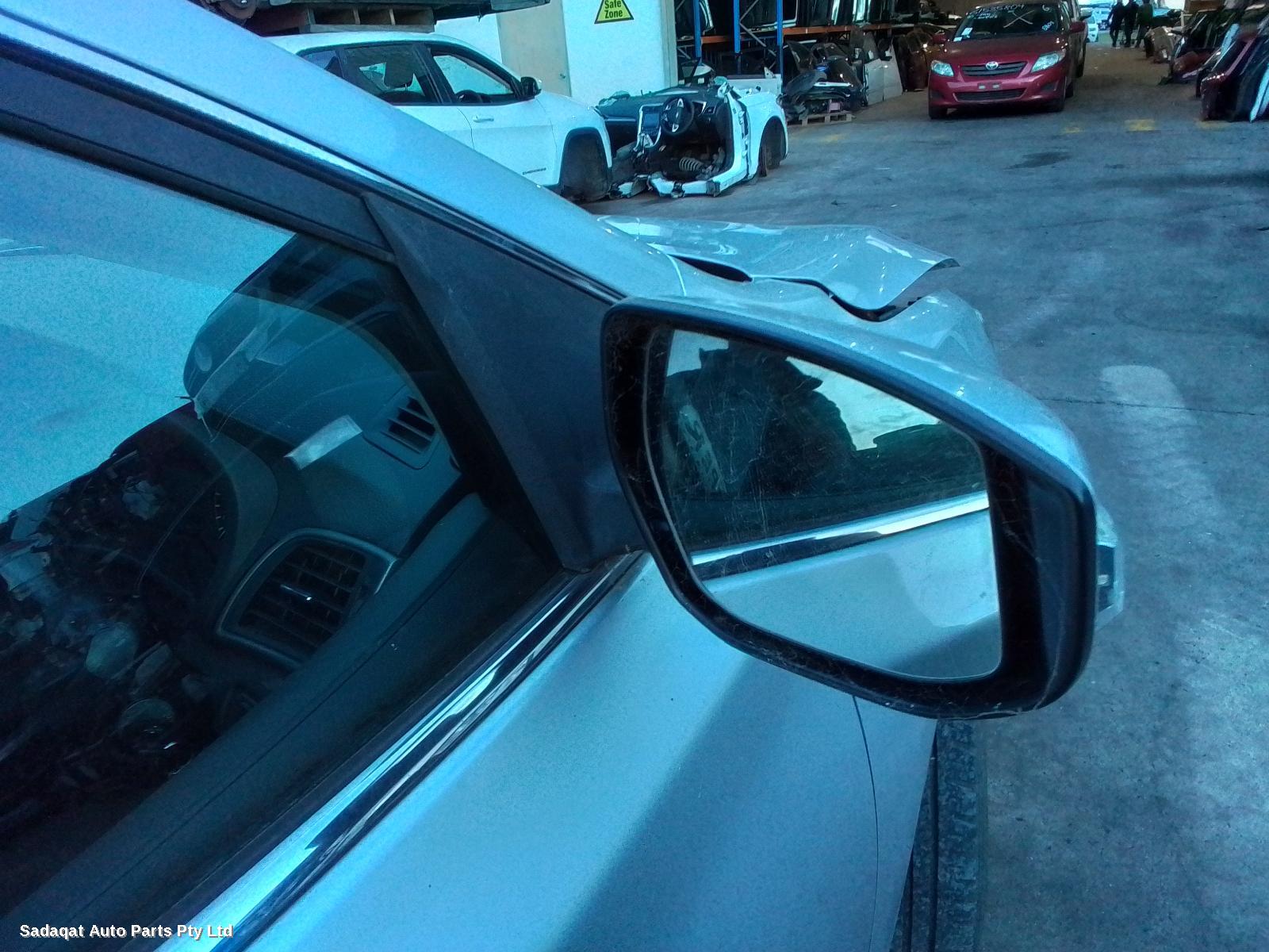 Nissan Pulsar Radiator Support