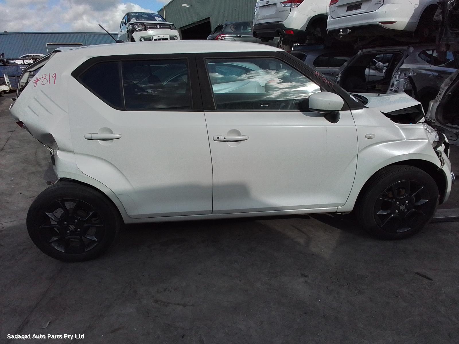 Suzuki Ignis Right Door Mirror