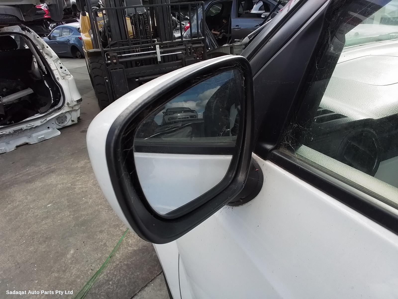 Suzuki Ignis Right Door Mirror