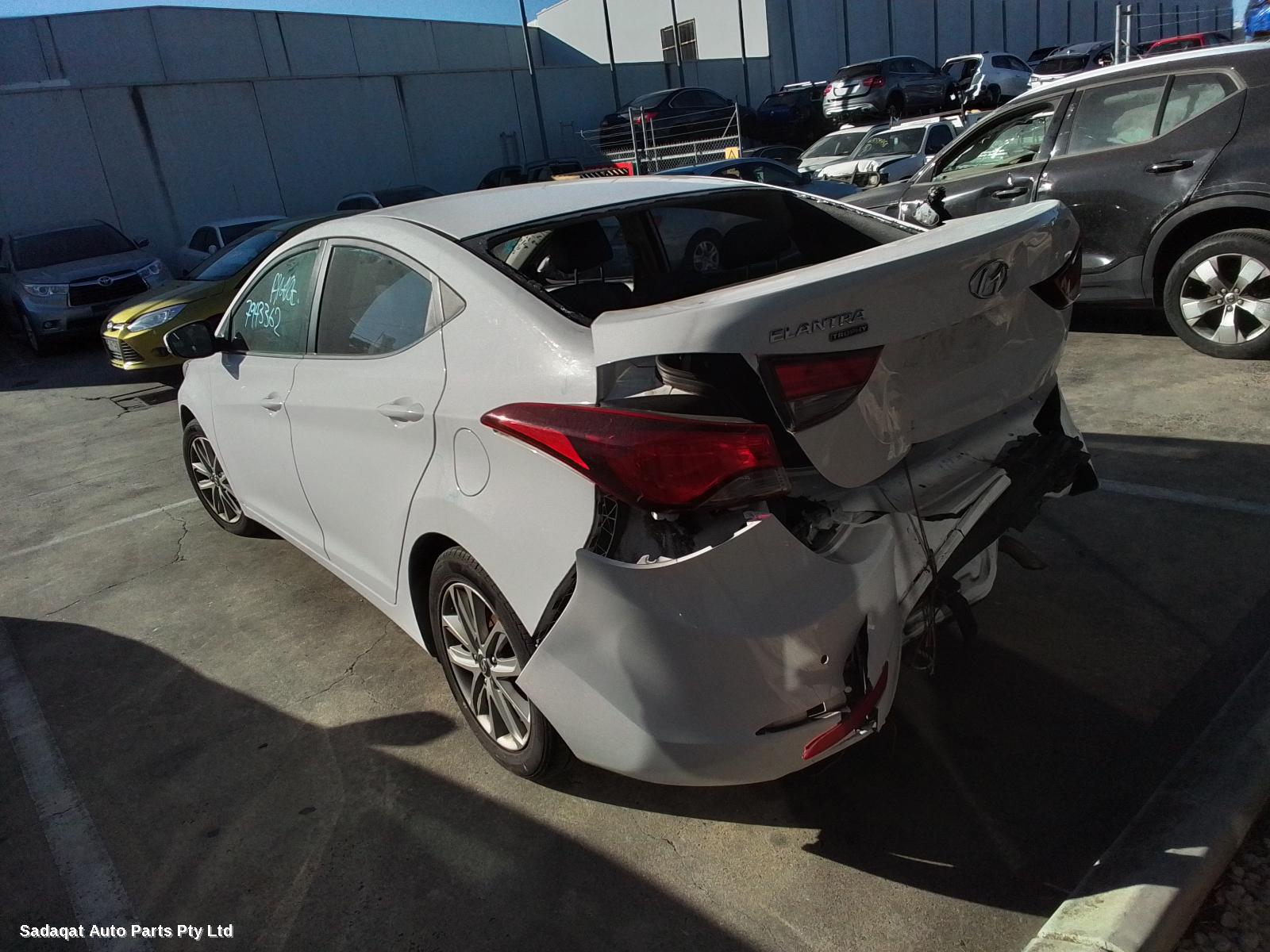 Hyundai Elantra Left Door Mirror
