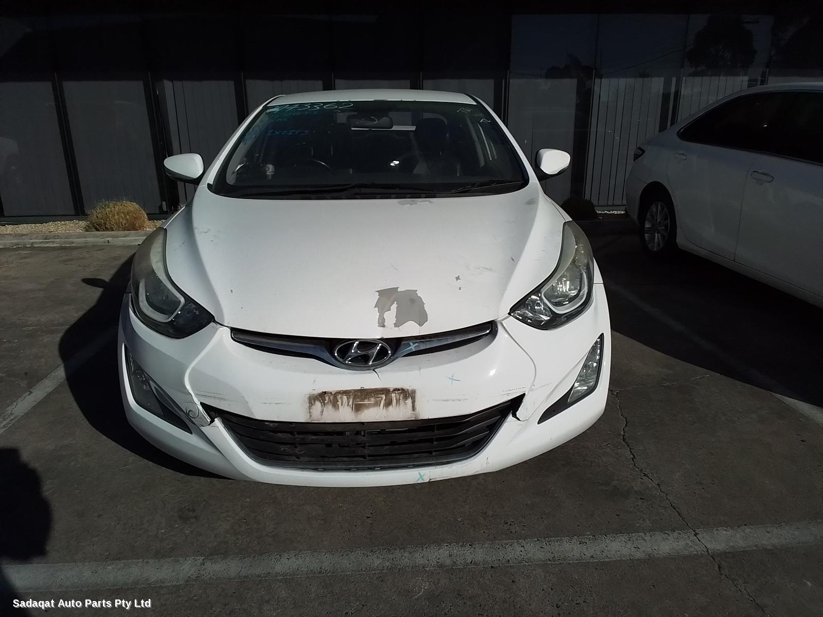 Hyundai Elantra Left Door Mirror