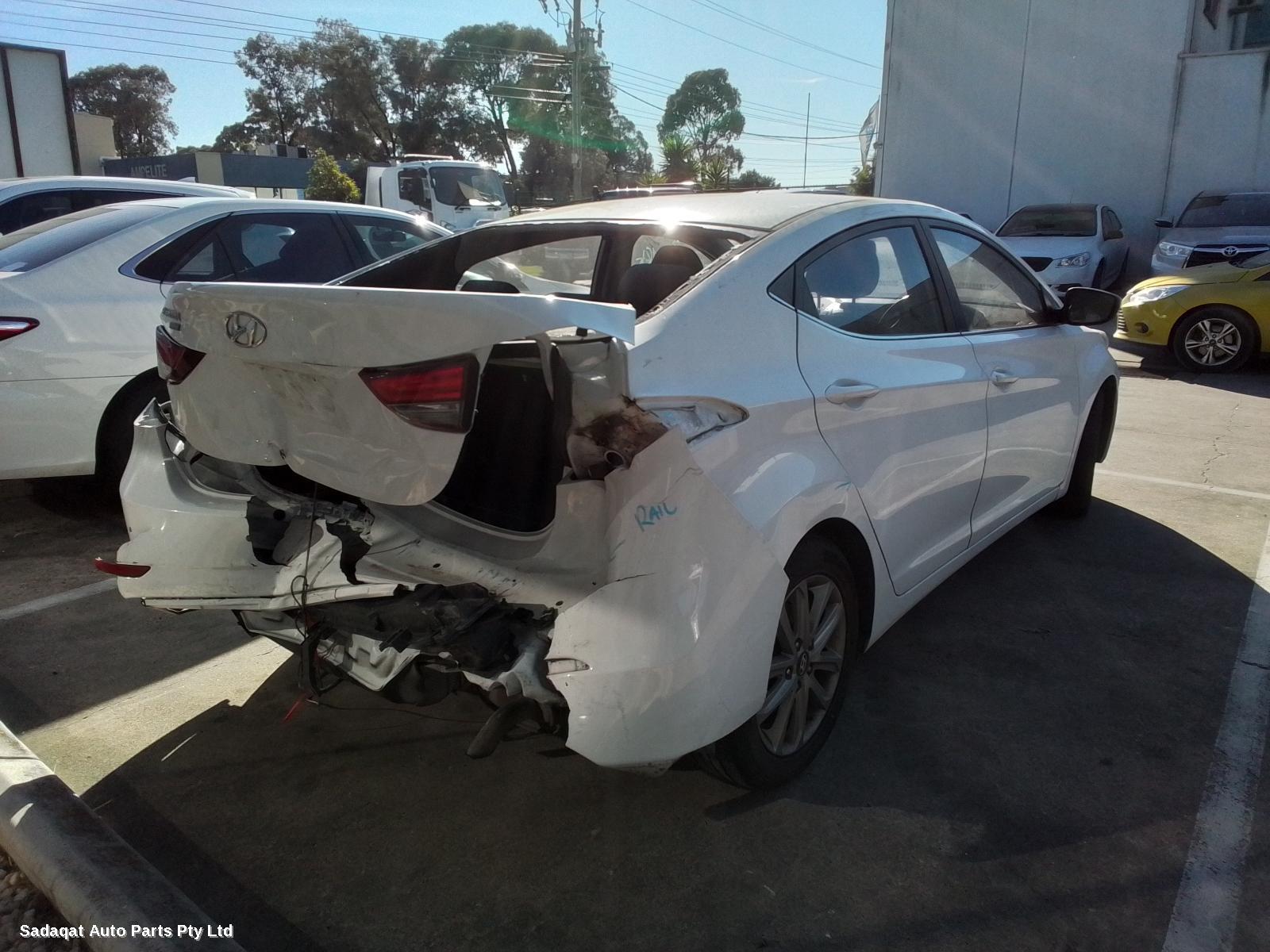 Hyundai Elantra Left Door Mirror