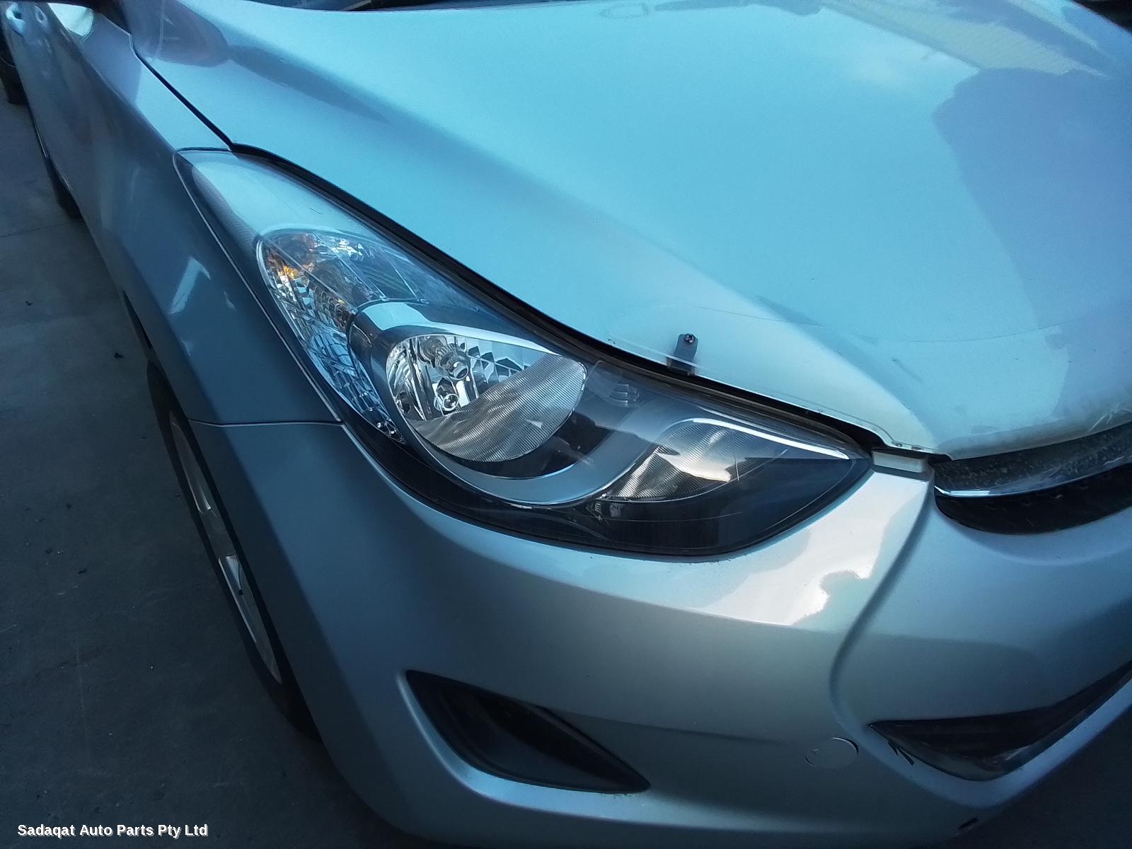 Hyundai Elantra Left Taillight