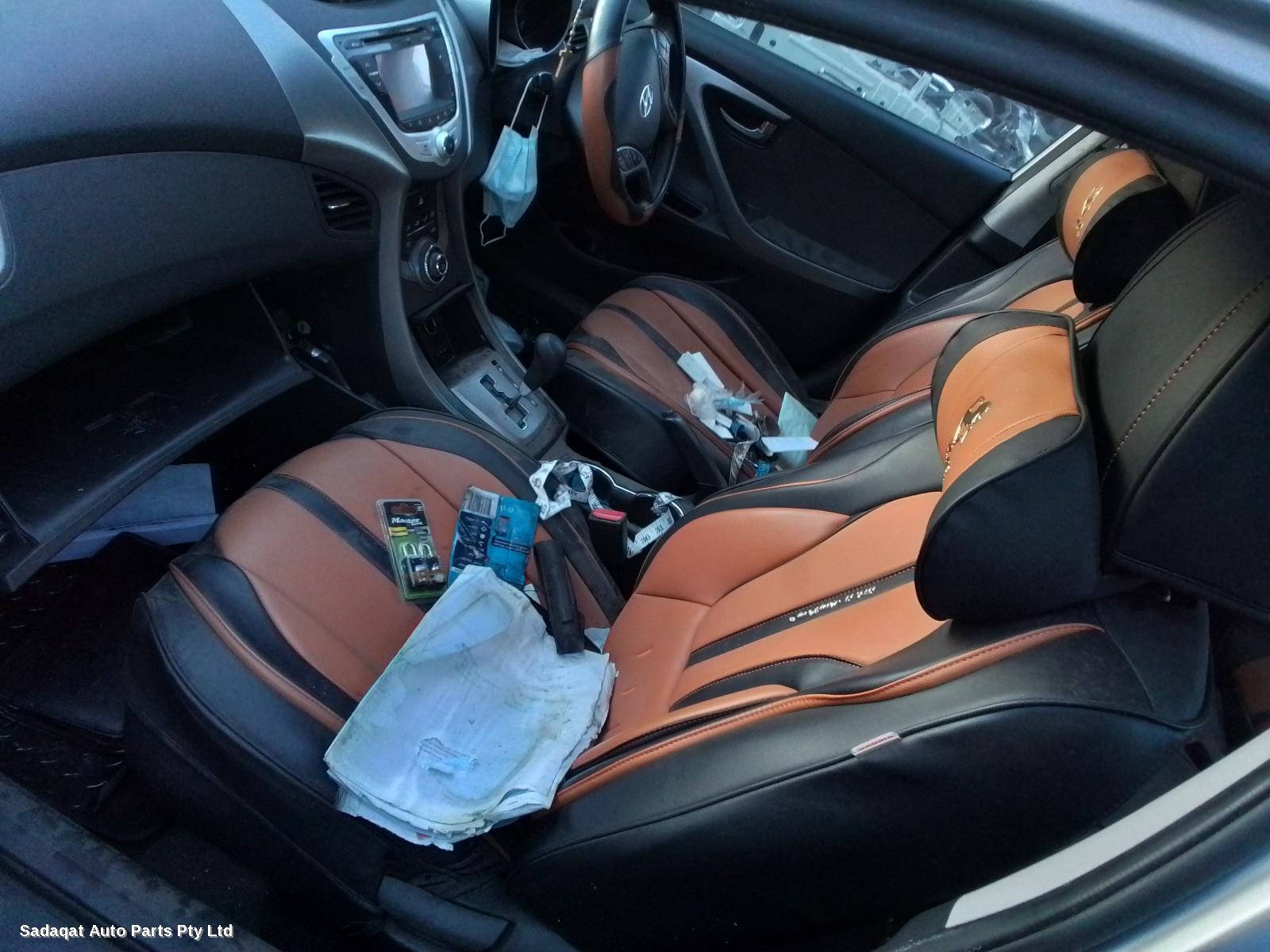 Hyundai Elantra Left Taillight