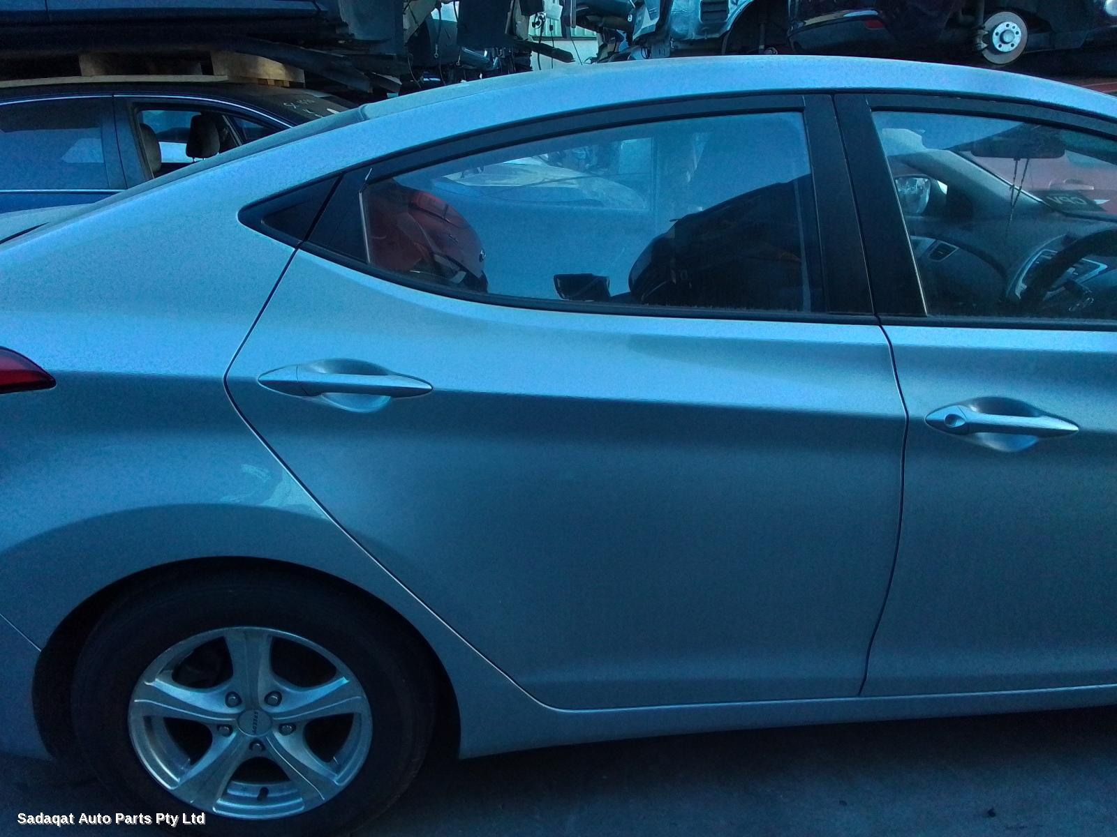 Hyundai Elantra Left Taillight