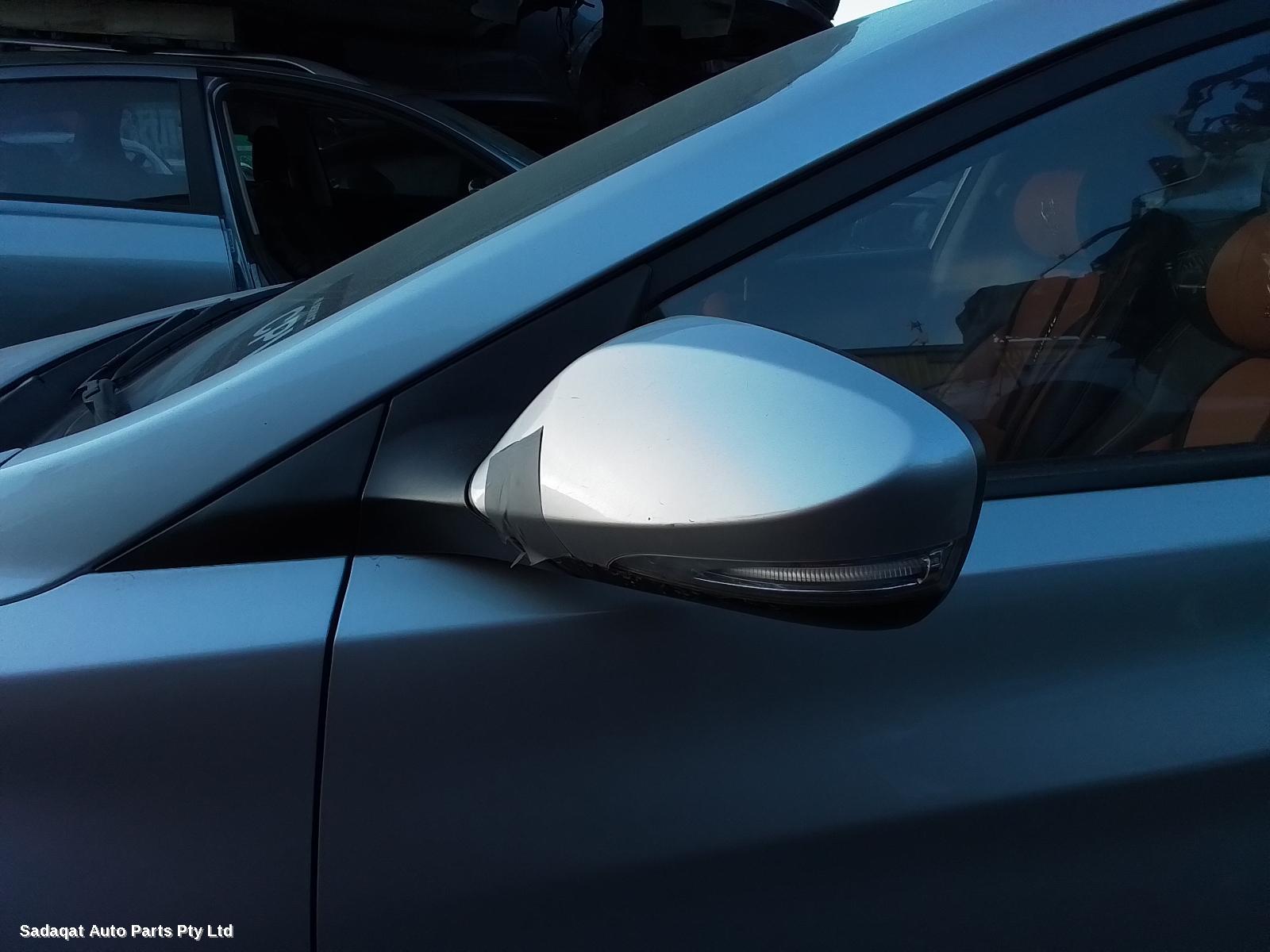 Hyundai Elantra Left Taillight